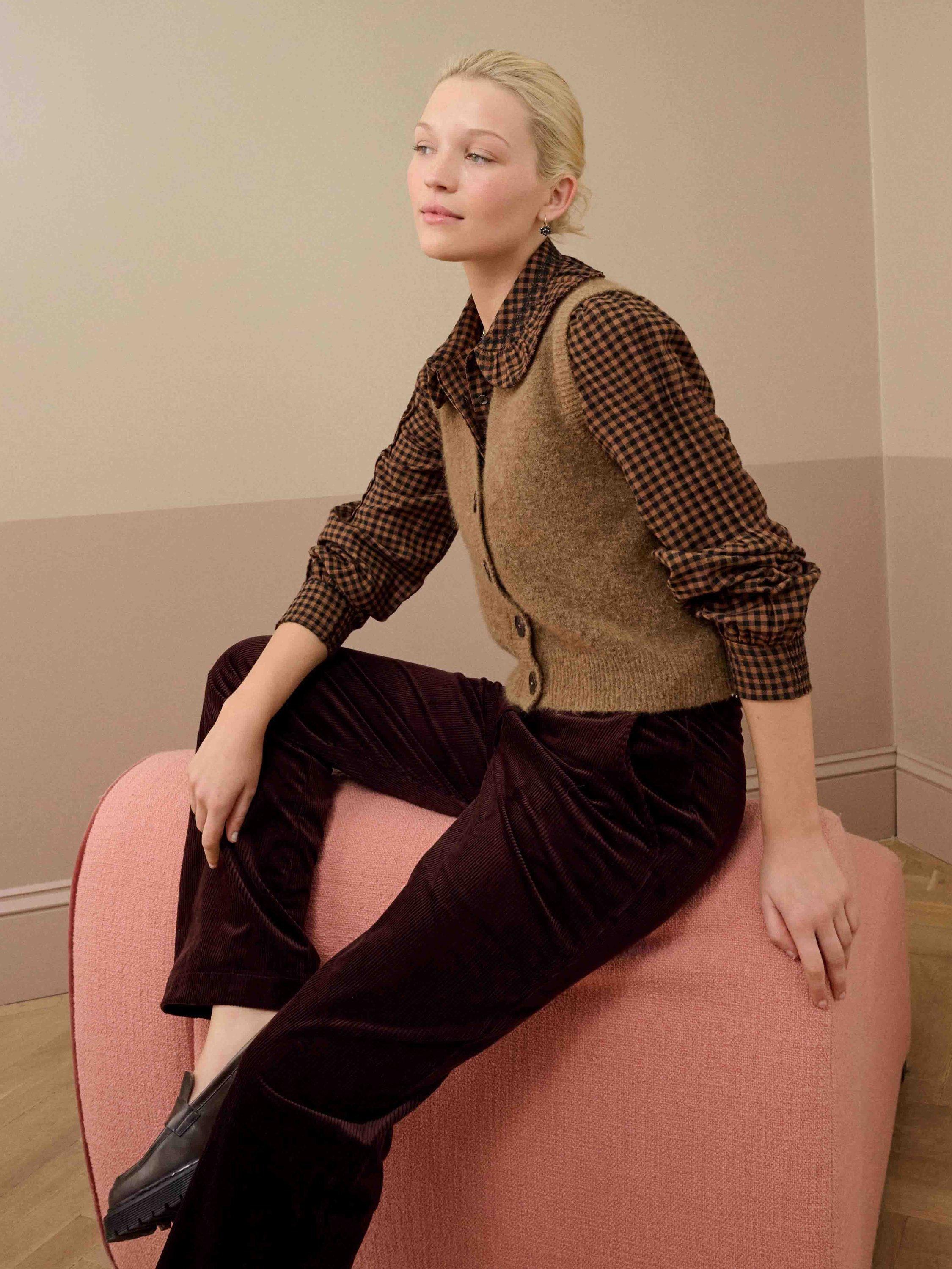 Product image 3 of 5, which shows Brora Alpaca-Merino Wool Blend V-Neck Waistcoat, Toffee, 8-10