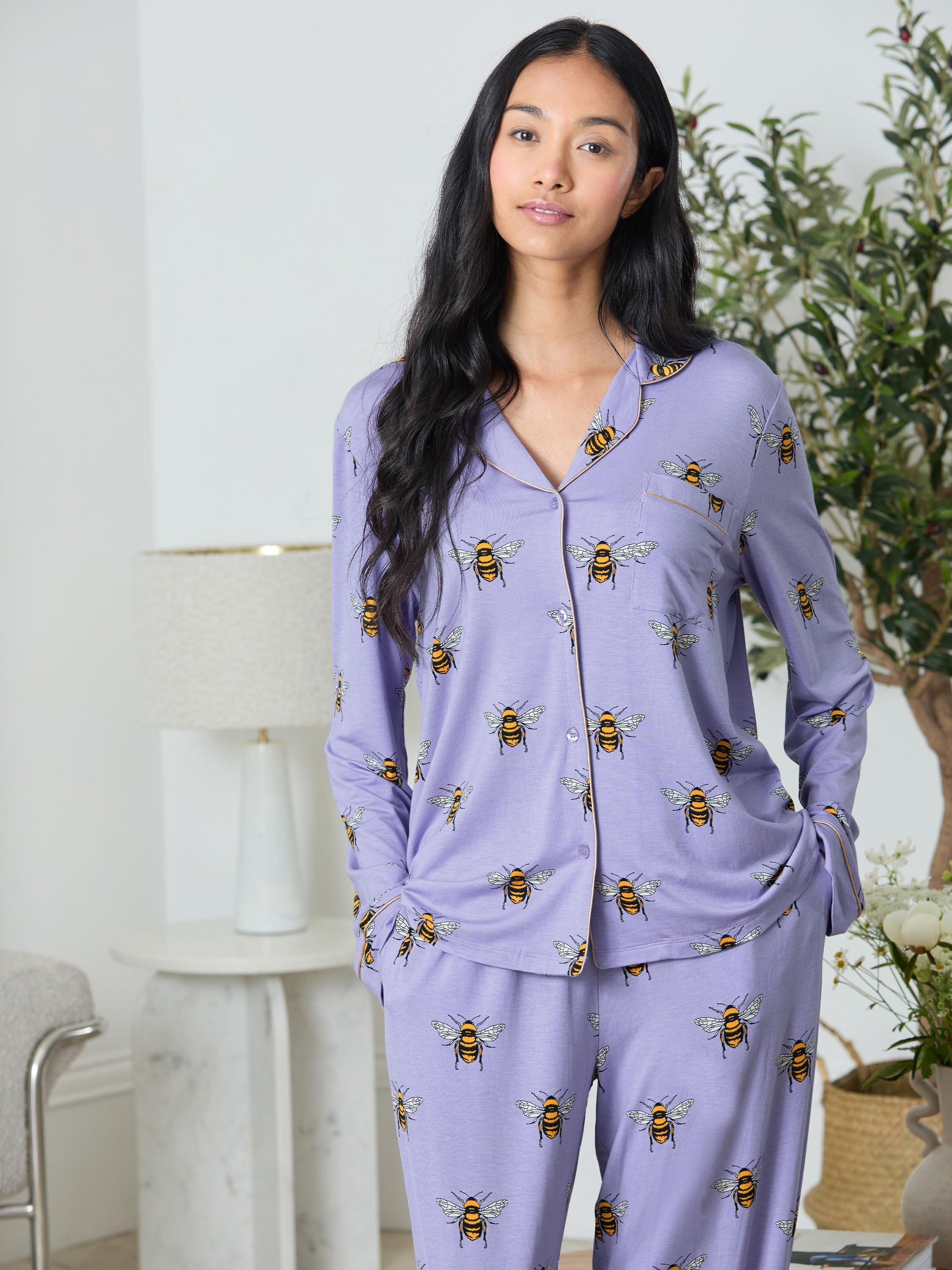 Product image 2 of 7, which shows Chelsea Peers Bee Button Through Long Pyjama Set containing TENCEL™ Modal, Lilac, 10