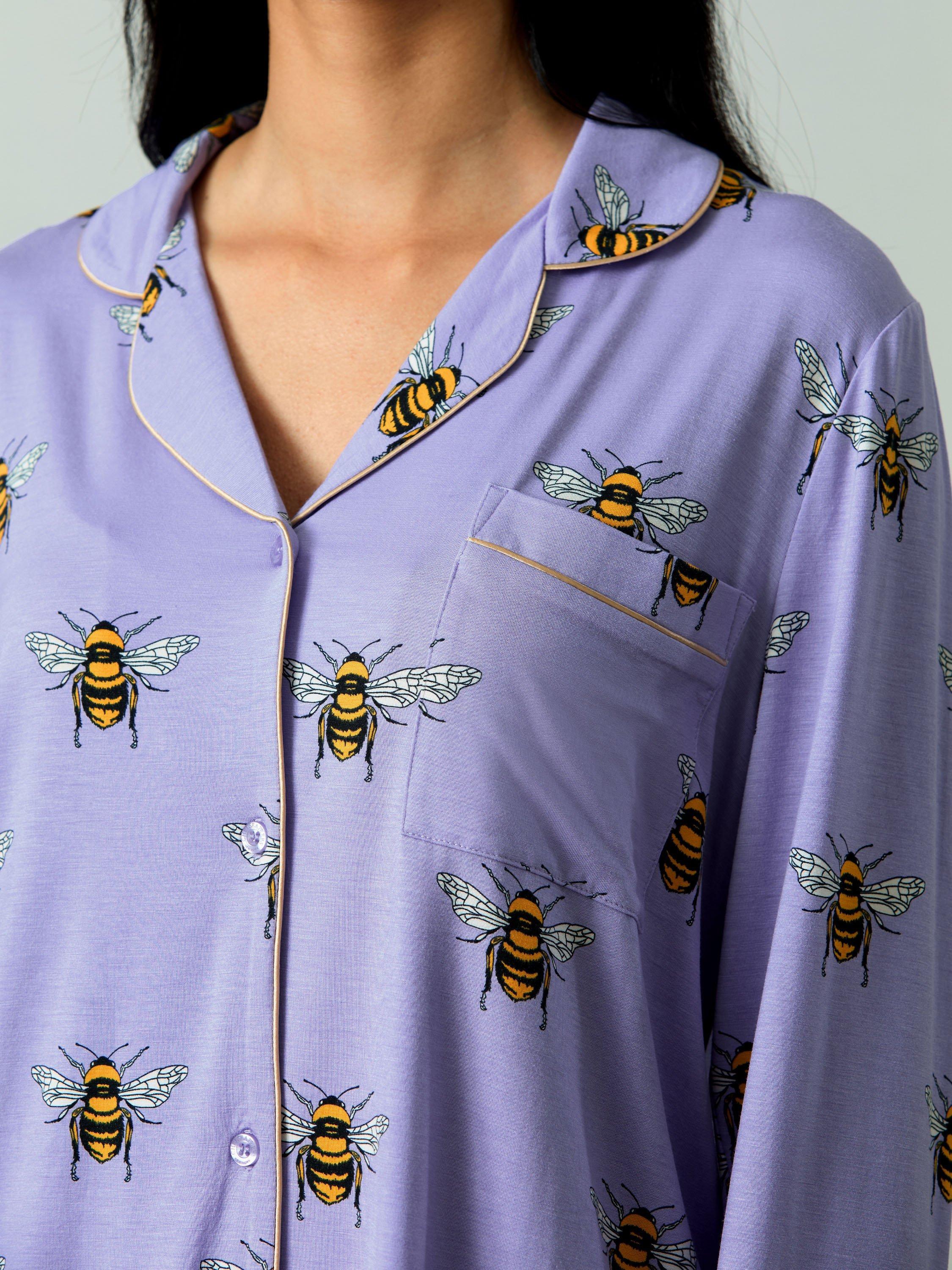 Product image 6 of 7, which shows Chelsea Peers Bee Button Through Long Pyjama Set containing TENCEL™ Modal, Lilac, 10