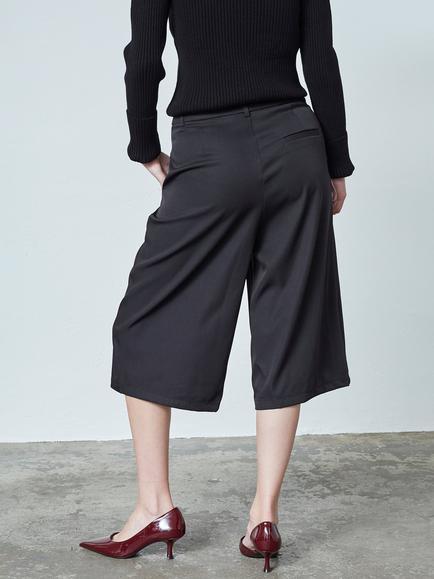 Sisters Point Tailored Culotte Shorts, Black - view 2, Black