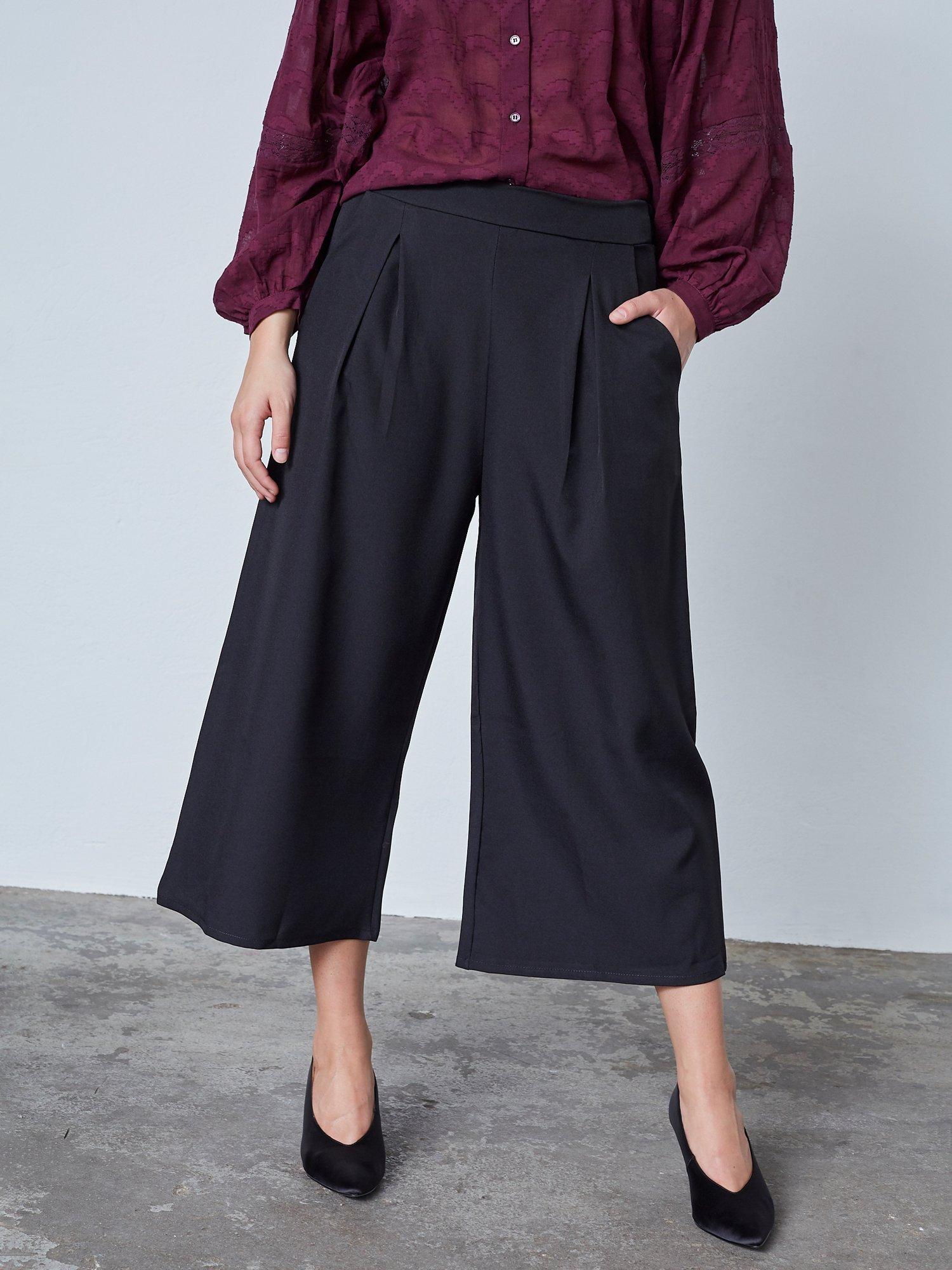 Product image 1 of 2, which shows Sisters Point Gefa Wide Leg Culottes, Black, XS