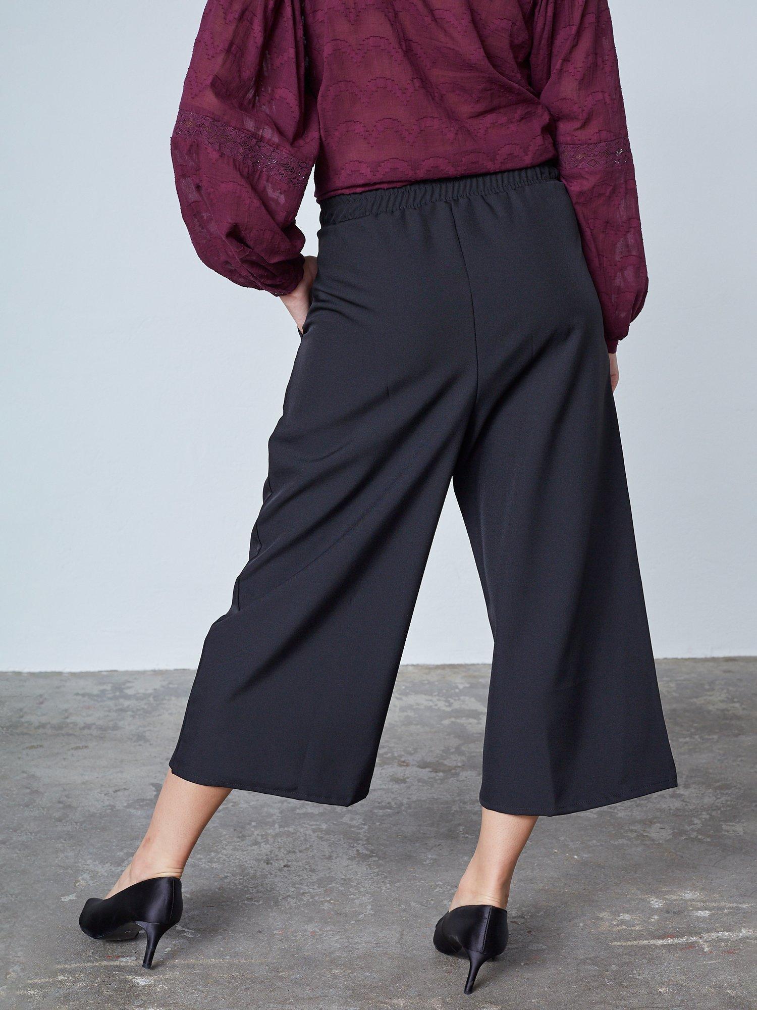 Product image 2 of 2, which shows Sisters Point Gefa Wide Leg Culottes, Black, XS