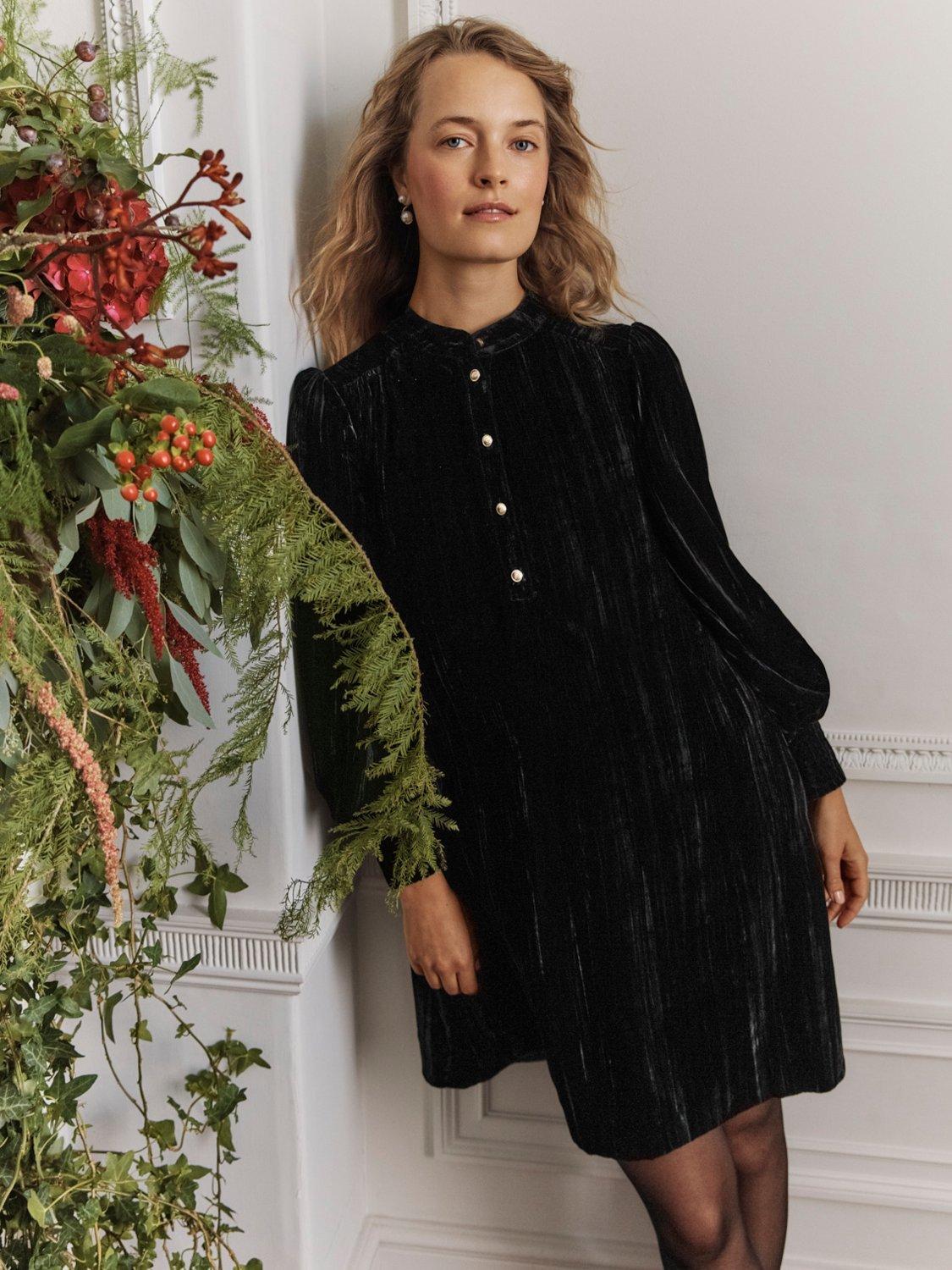 Product image 1 of 6, which shows Hobbs Sienna Velvet Dress, Black, 10