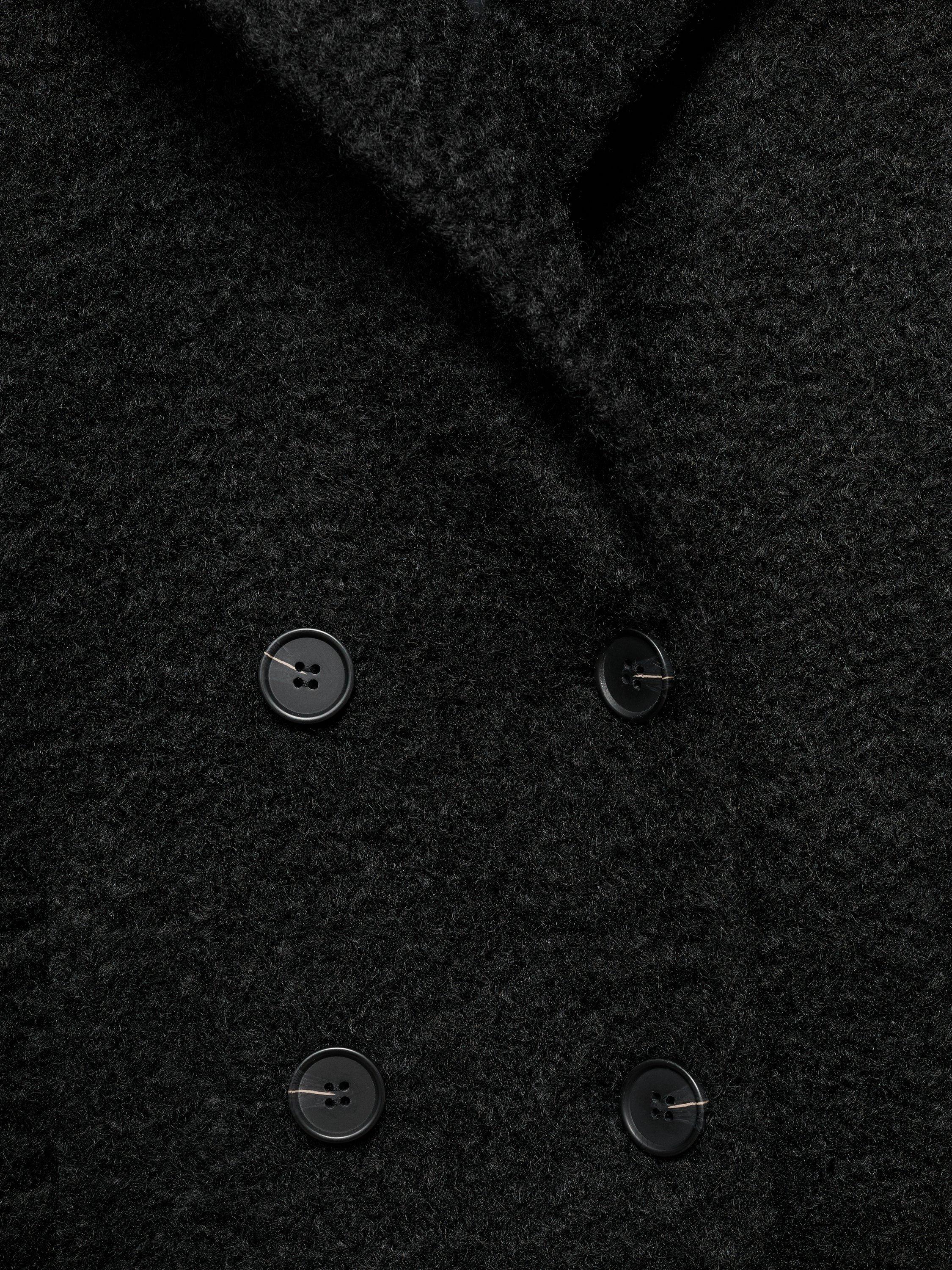 Product image 3 of 4, which shows BECKY COAT BLA BK 8Y