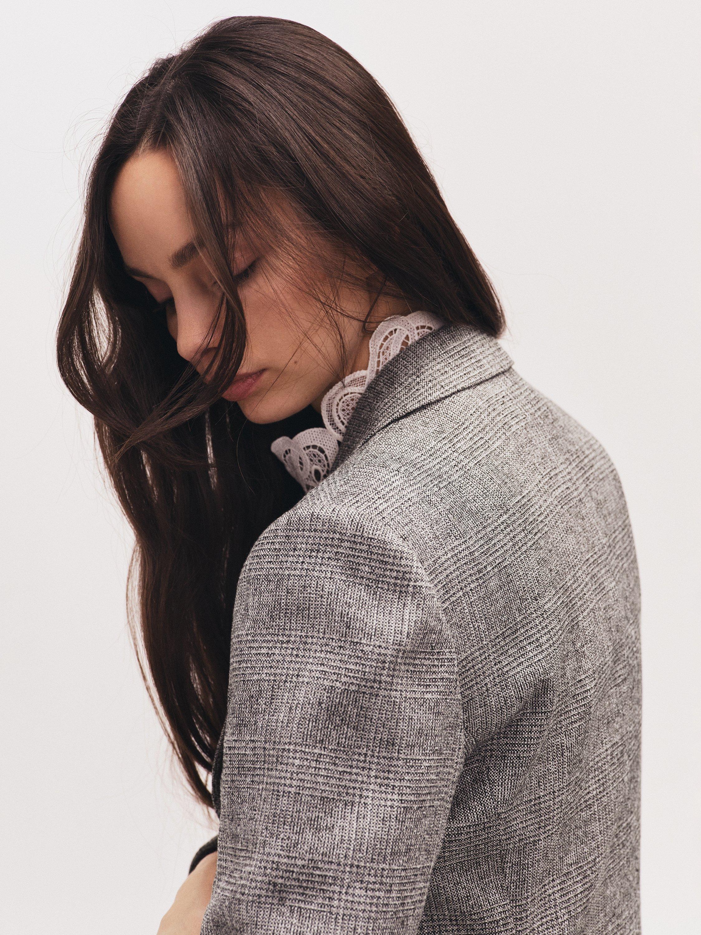 Product image 5 of 5, which shows Reiss Darlton Textured Double-Breasted Blazer Jacket , Grey, 8