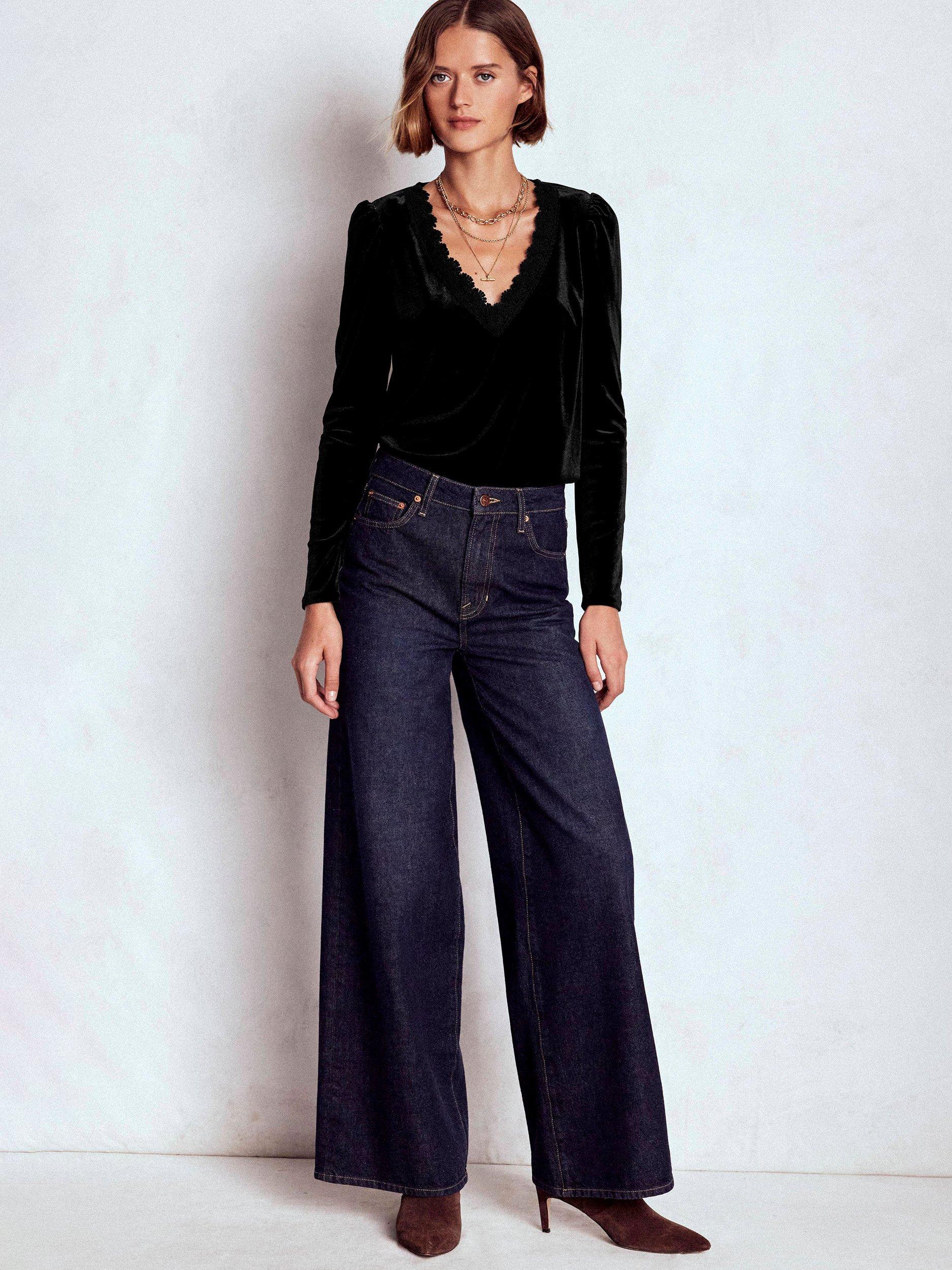 Product image 5 of 6, which shows Boden Flora Long Sleeve V Neck T-Shirt, Black, 8