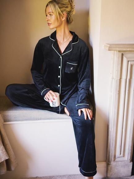 The Little Tailor Velour Pyjama Set - view 2, Black