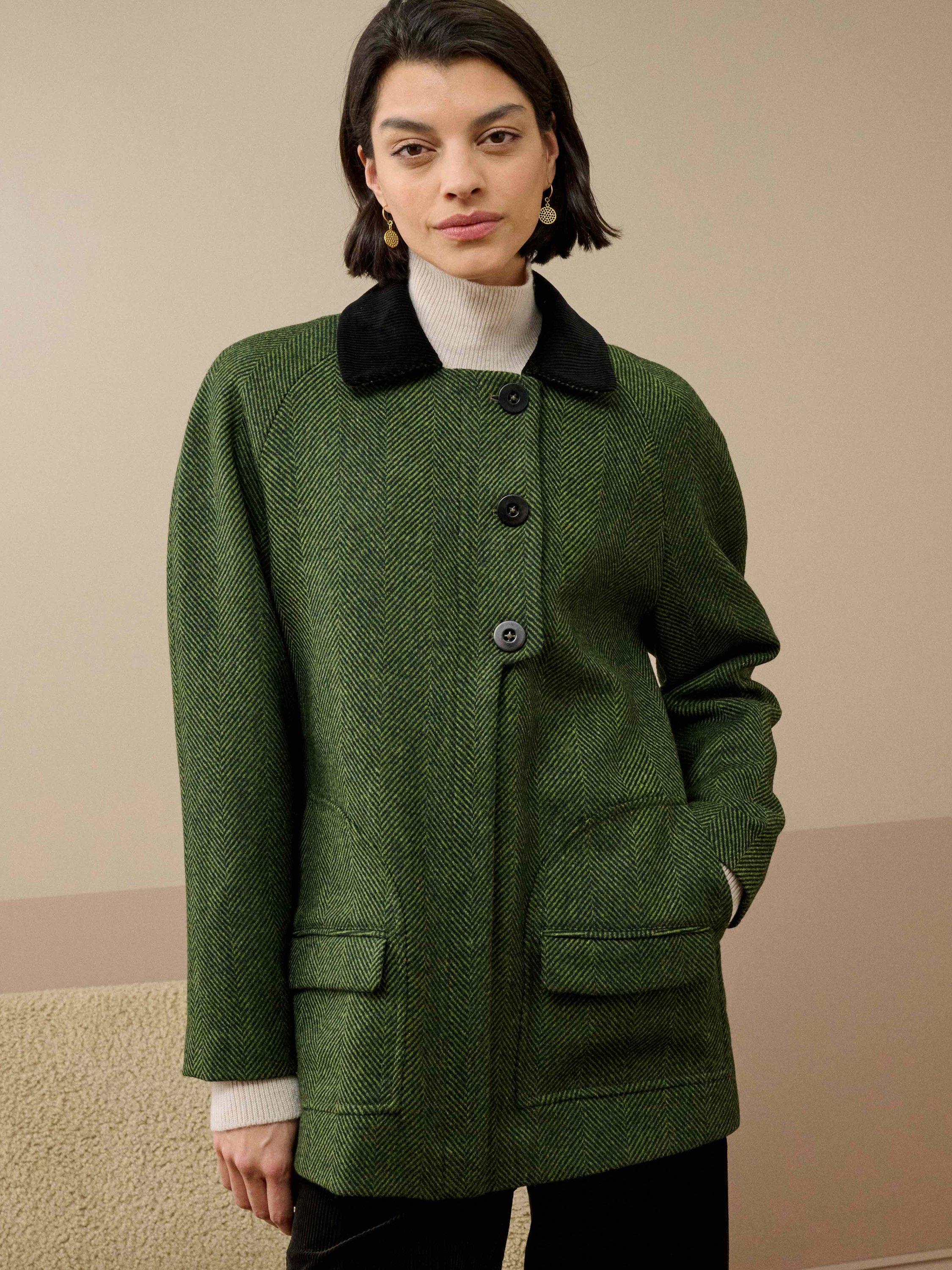Product image 1 of 5, which shows Brora Herringbone Pure Wool Jacket, Nettle, 8