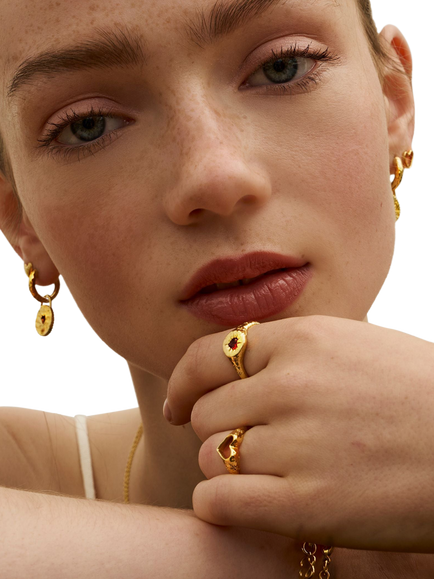 Ottoman Hands Heart Stacking Ring - view 2, Gold