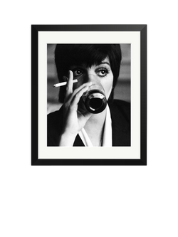 Sonic Editions Liza Minnelli Framed Print, Black