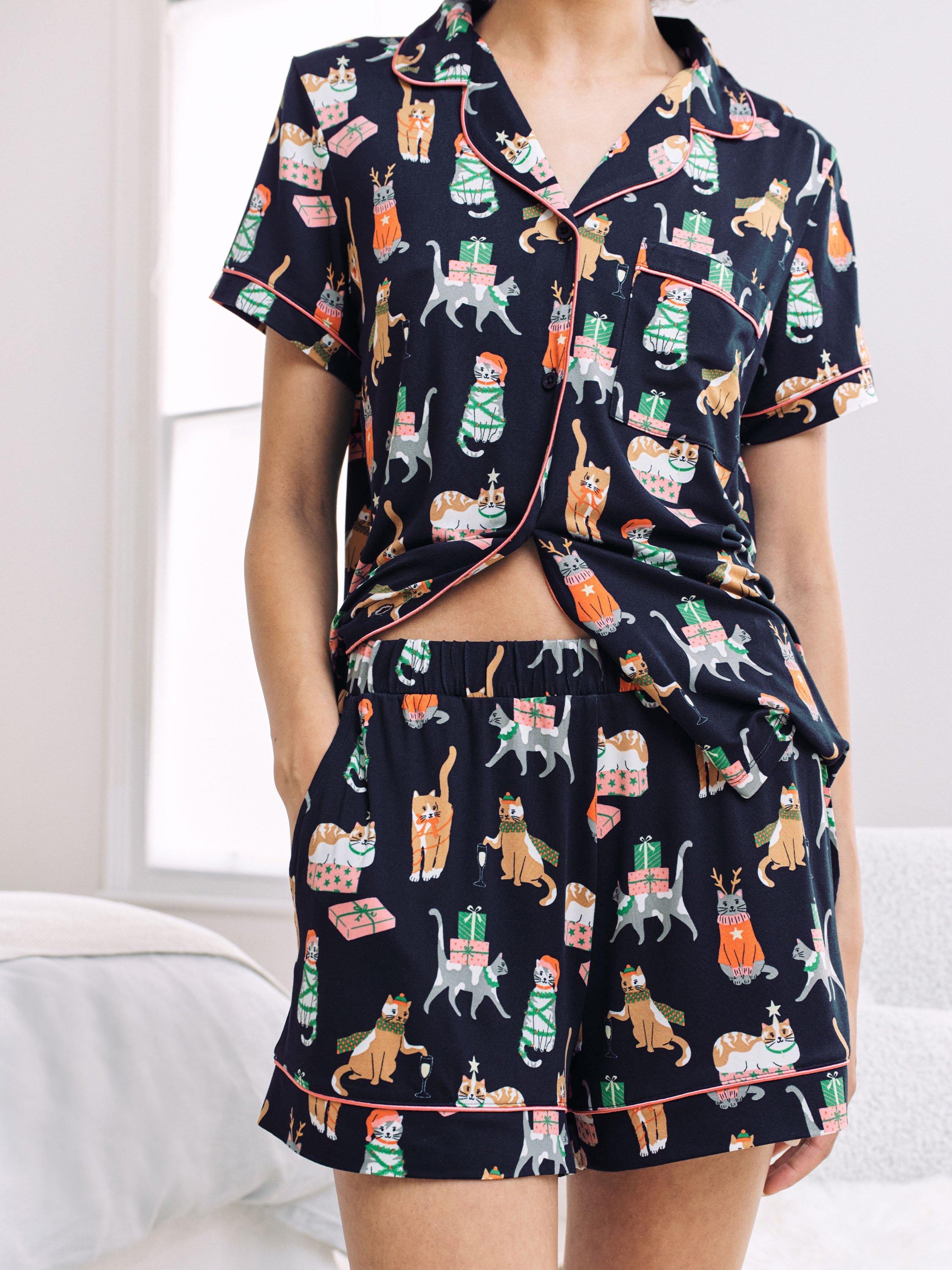 Product image 3 of 8, which shows Chelsea Peers Christmas Cats Button Through Short Pyjama Set, Navy, 10
