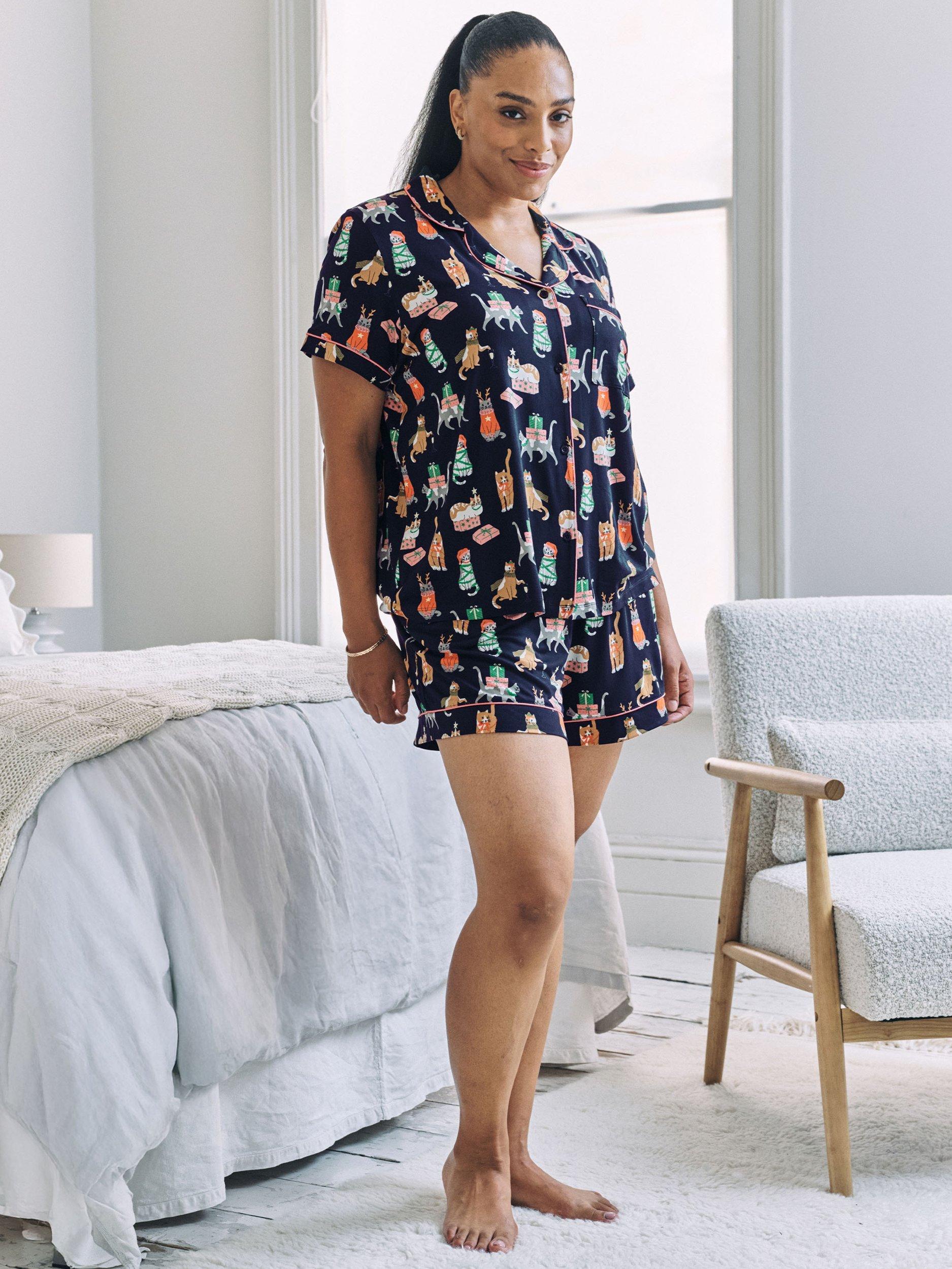 Product image 7 of 8, which shows Chelsea Peers Christmas Cats Button Through Short Pyjama Set, Navy, 10