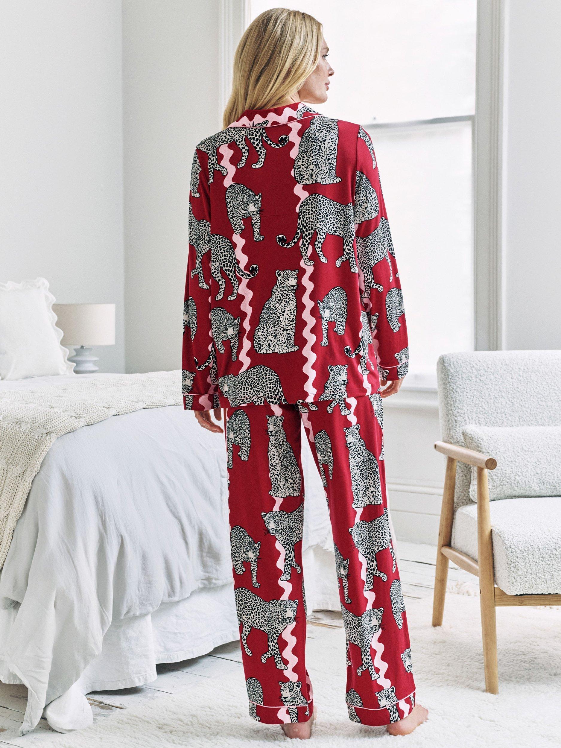 Product image 4 of 6, which shows Chelsea Peers Snow Leopard Long Maternity Pyjama Set, Red, 10