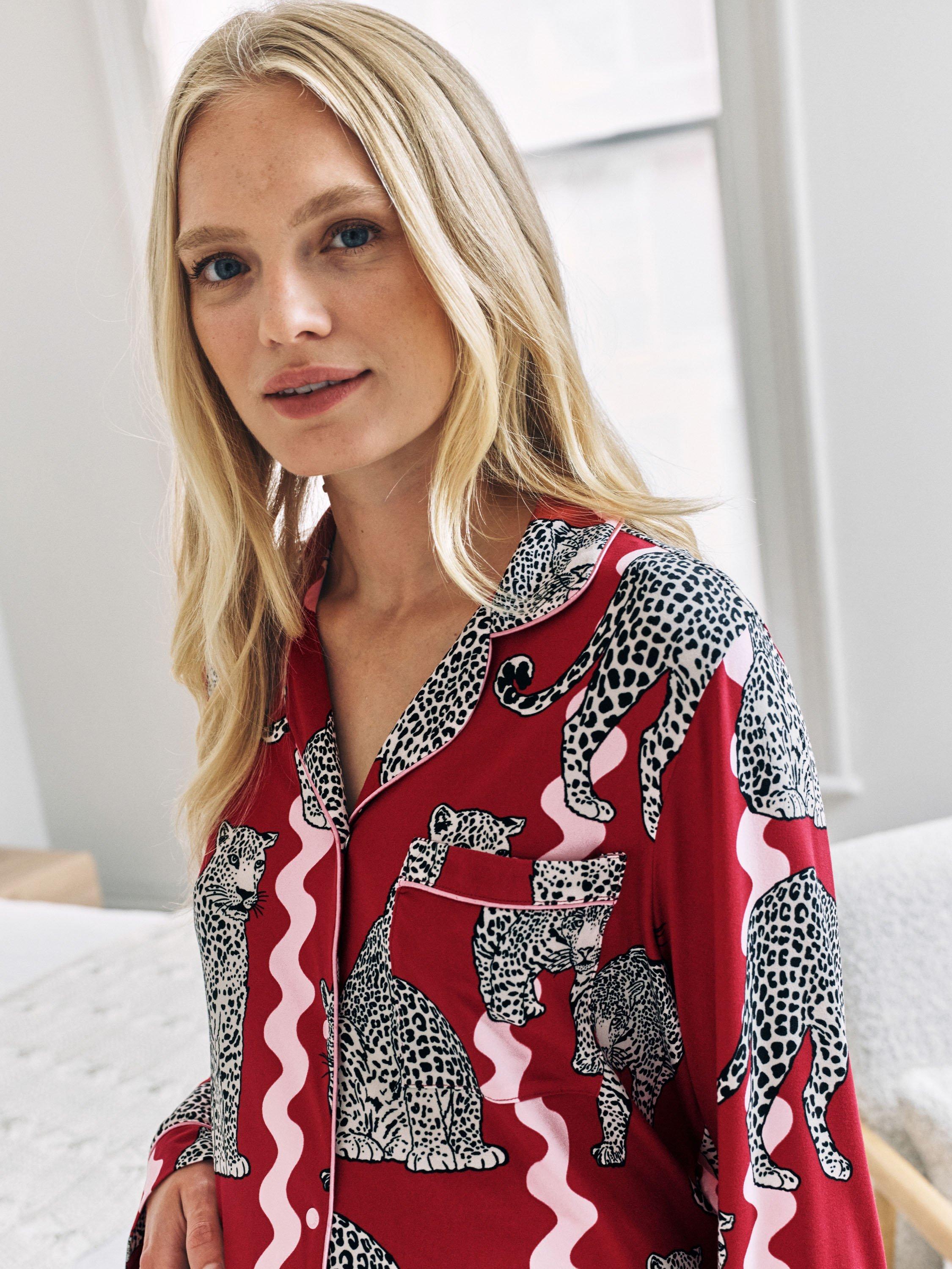 Product image 5 of 6, which shows Chelsea Peers Snow Leopard Long Maternity Pyjama Set, Red, 10