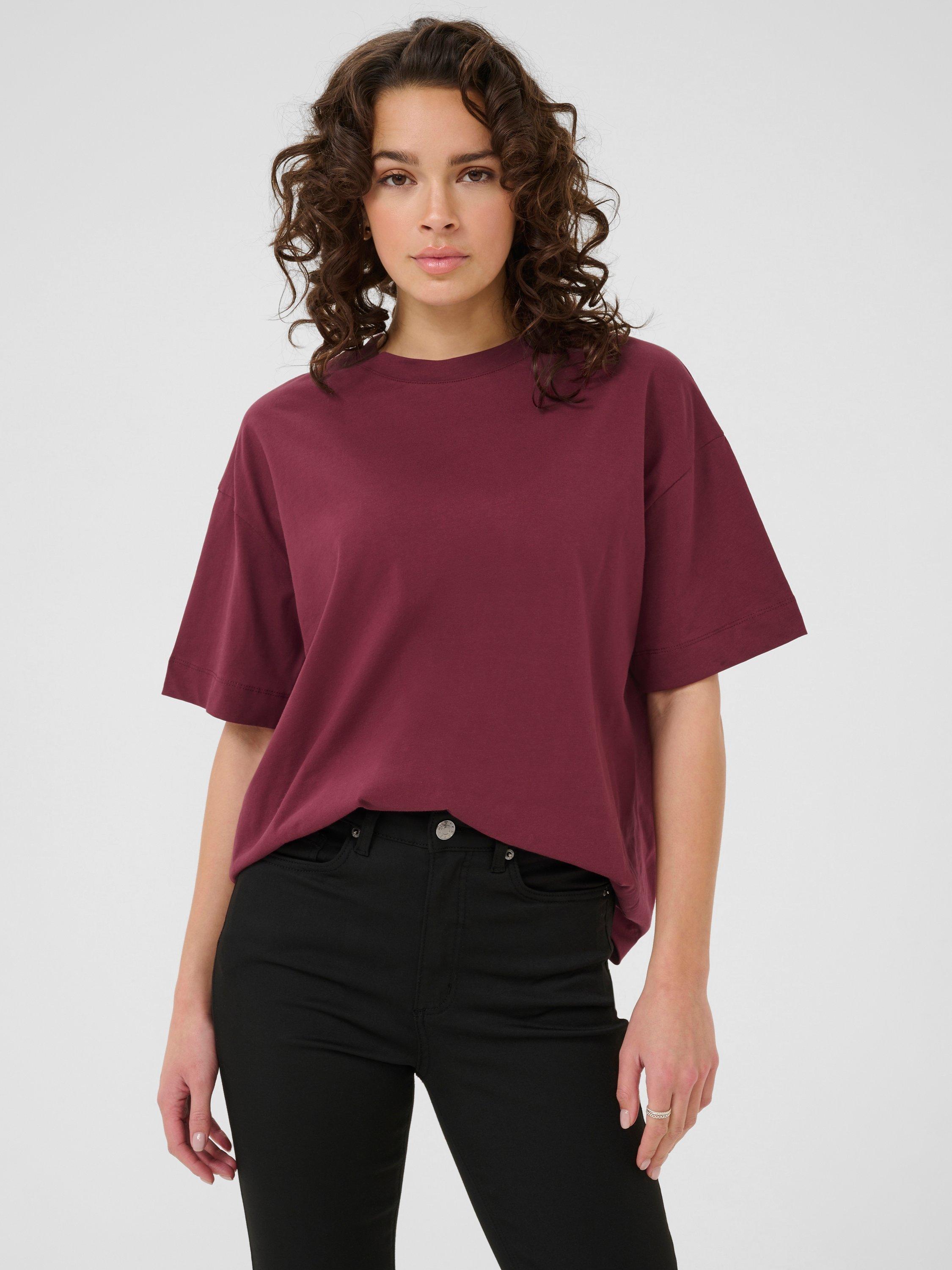 Product image 1 of 6, which shows KAFFE Curve Tomina Oversized T-Shirt, Windsor Wine, L