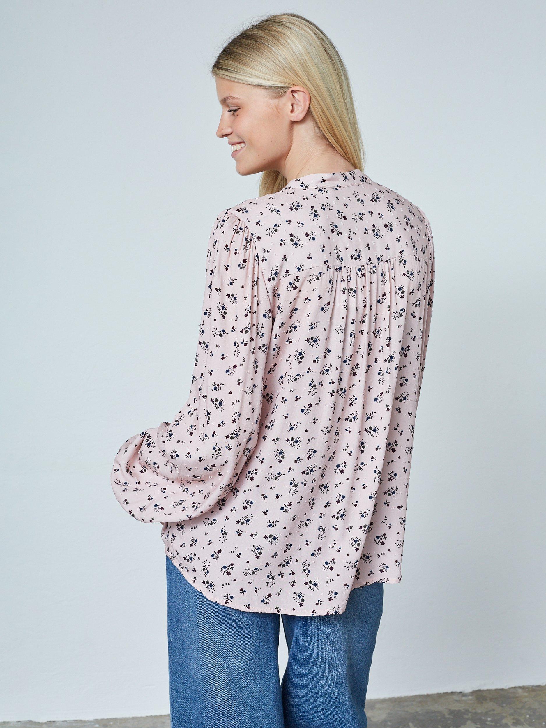 Product image 2 of 4, which shows Sisters Point Venda Floral Shirt, Multi, XL