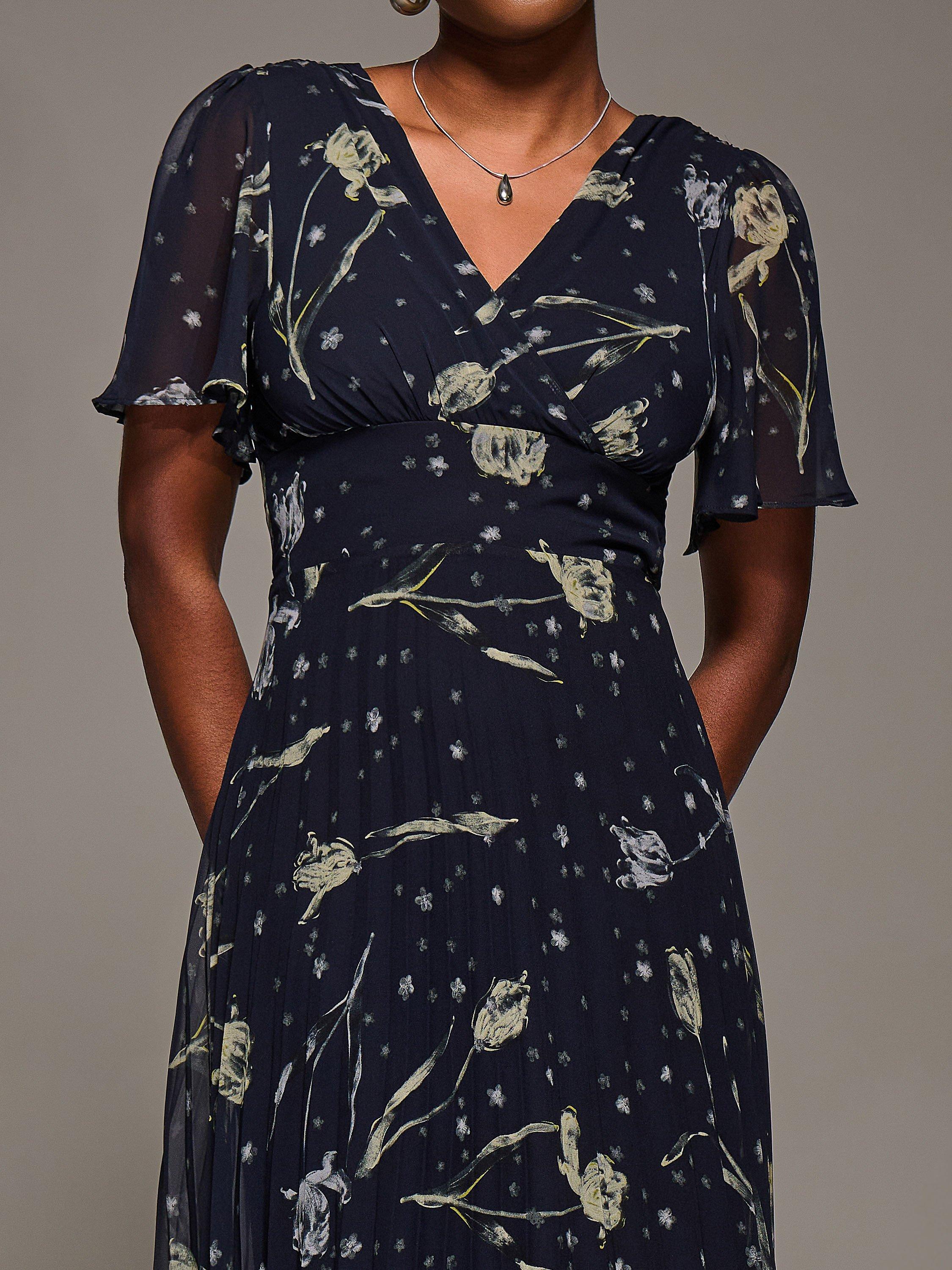 Product image 4 of 6, which shows Jolie Moi Chiffon Floaty Dress, Navy Abstract, 8