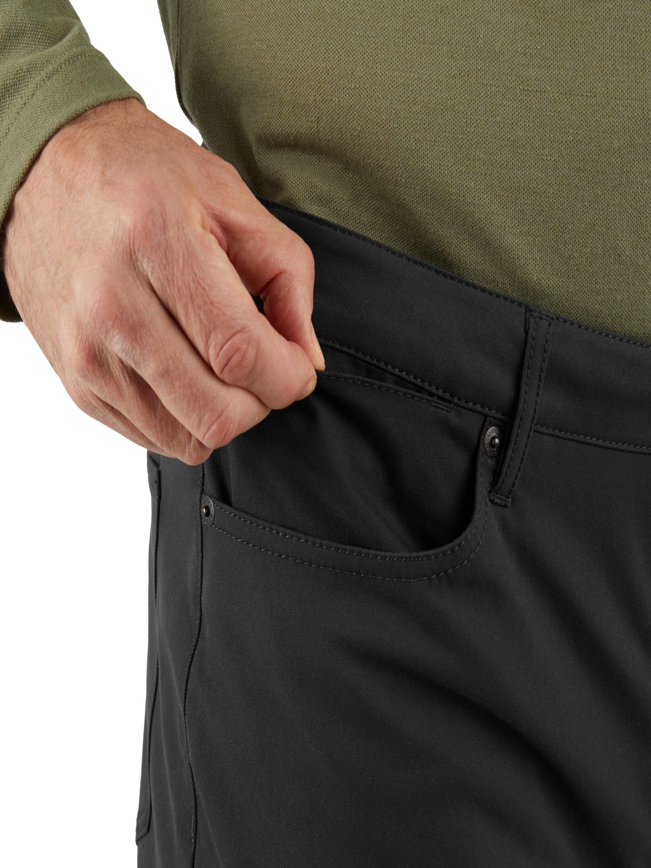 Product image 5 of 11, which shows District TrousersM'B BK