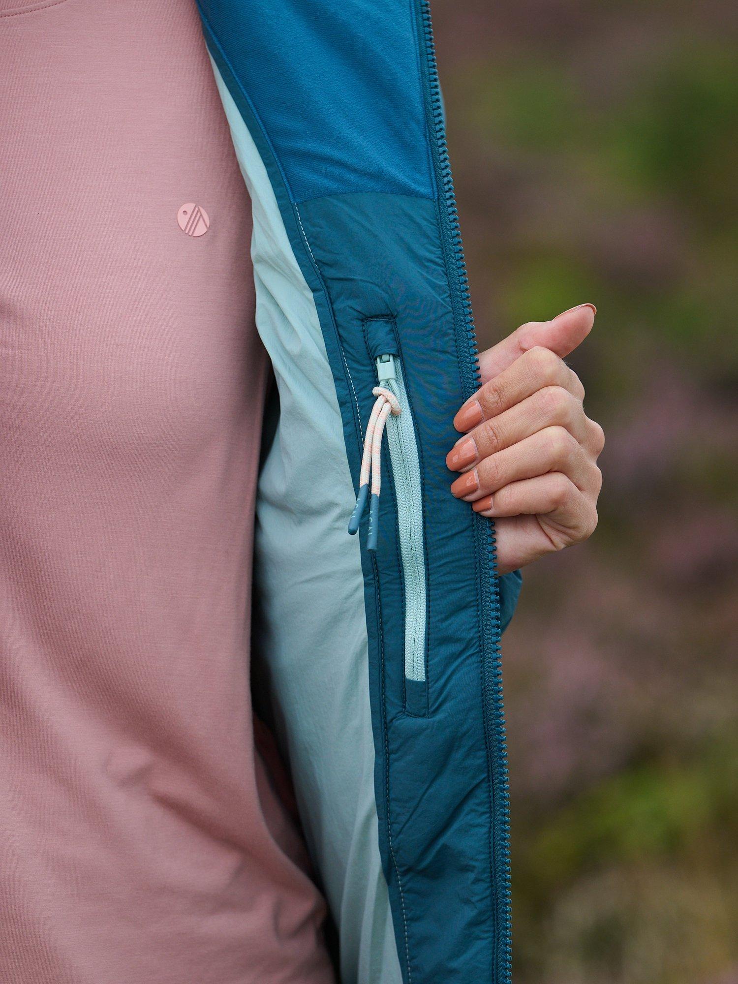 Product image 7 of 8, which shows ACAI Cloudguard Hooded Jacket, Wild Fern, 6