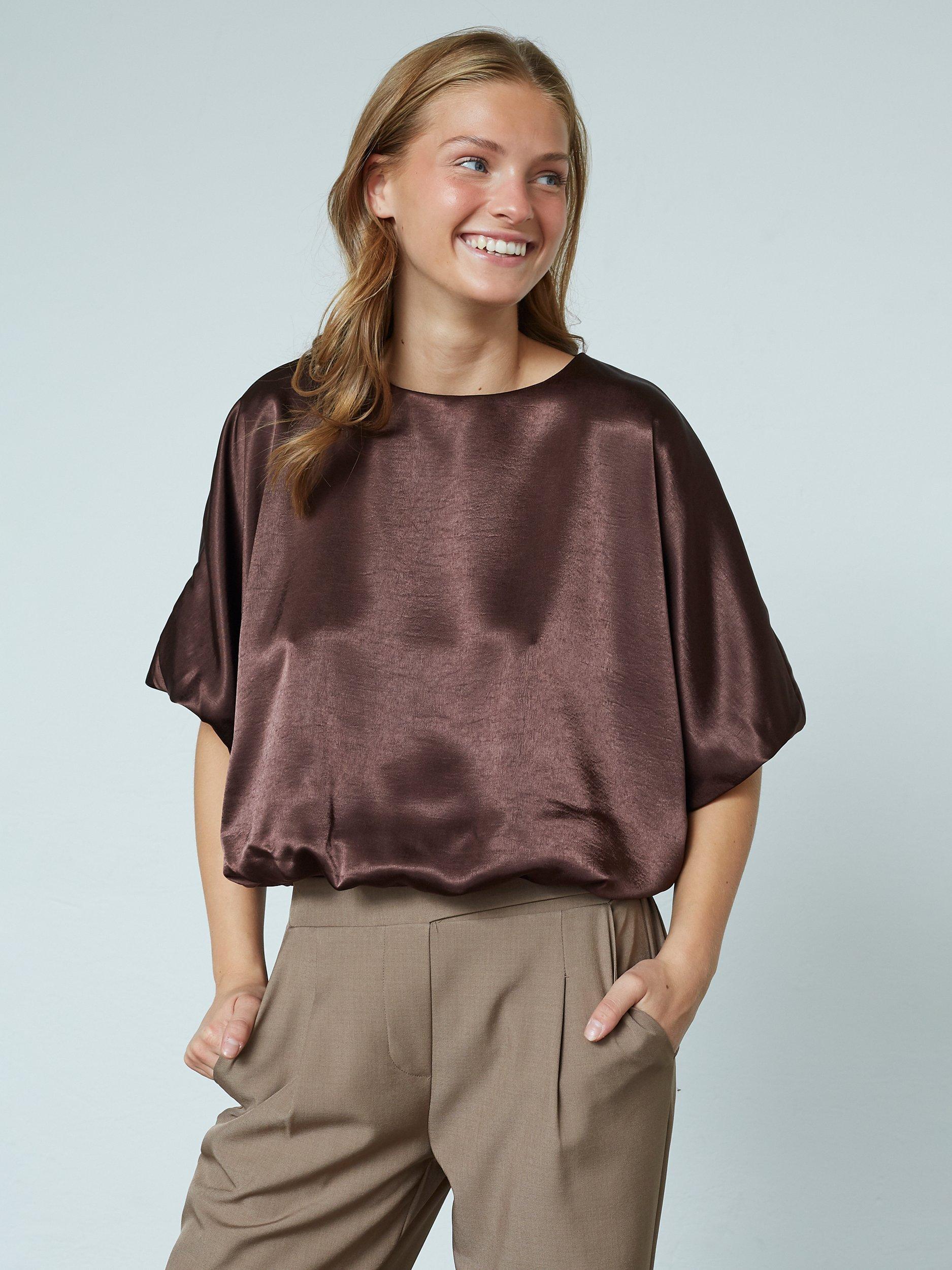 Product image 1 of 4, which shows Sisters Point Gufo Blouse, Brown, XS