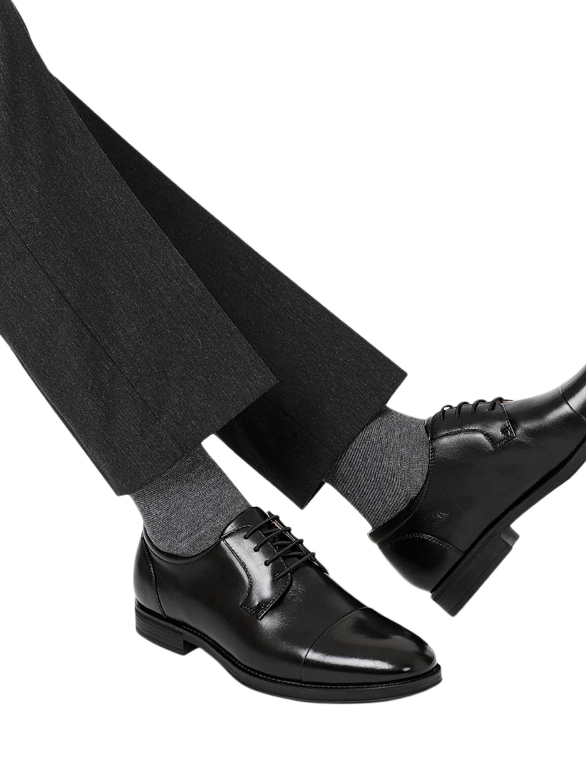 Product image 2 of 6, which shows Jones Bootmaker Moore Leather Wide Fit Derby Shoes, Black, 6