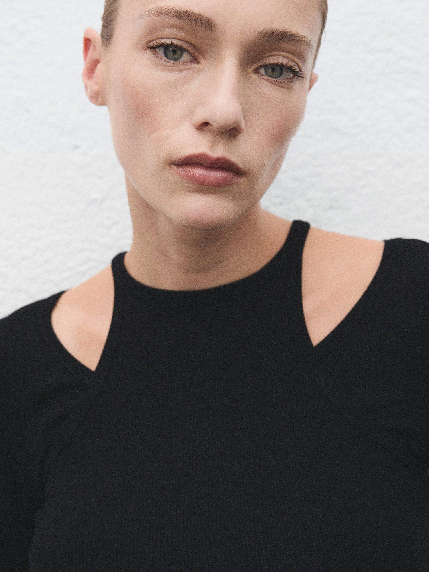 Product image 6 of 8, which shows Mango Maral Long Sleeve T-Shirt, Black, XS