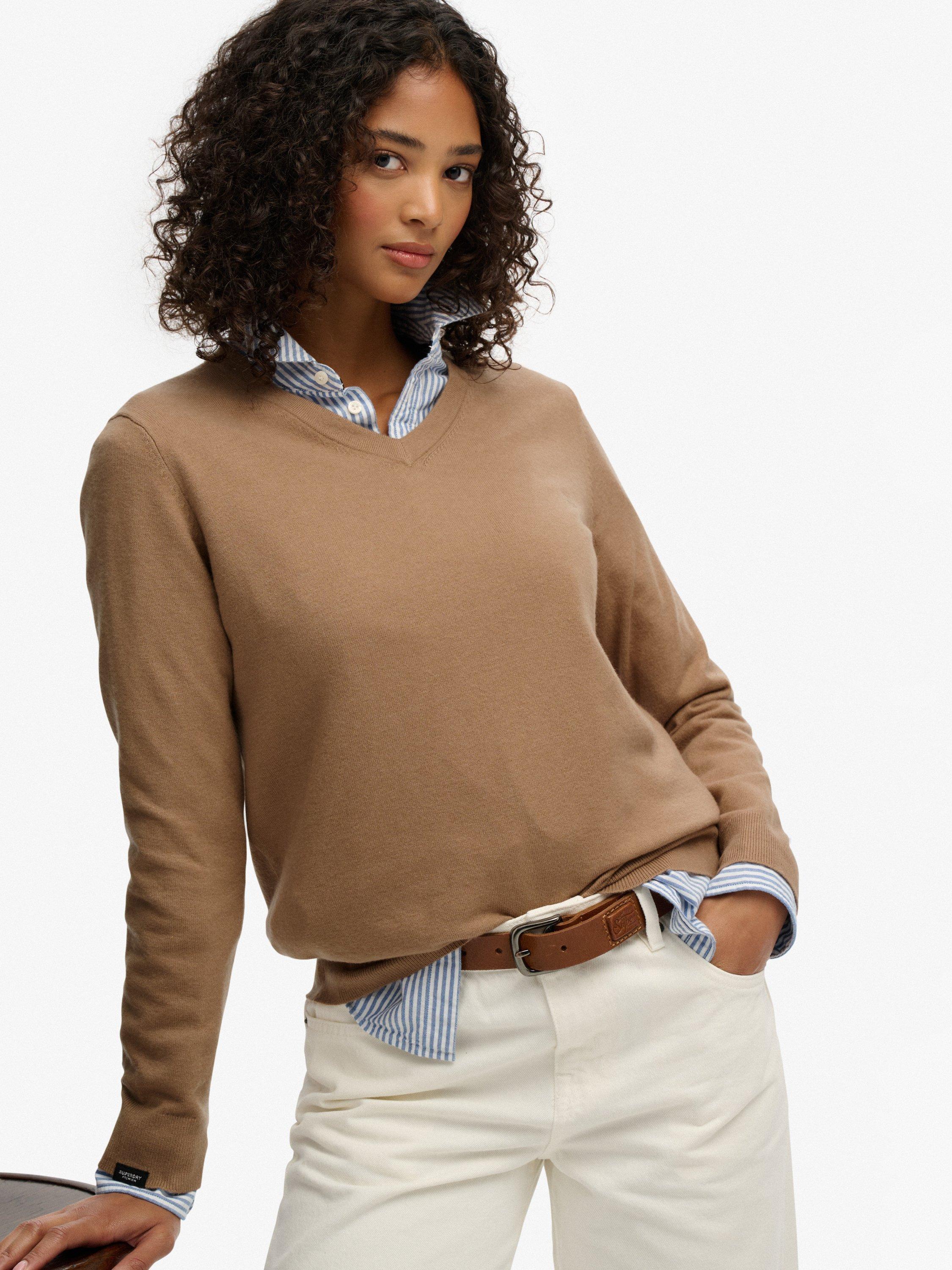 Product image 4 of 5, which shows Superdry Classic V-Neck Jumper, Light Taupe Marl, 14