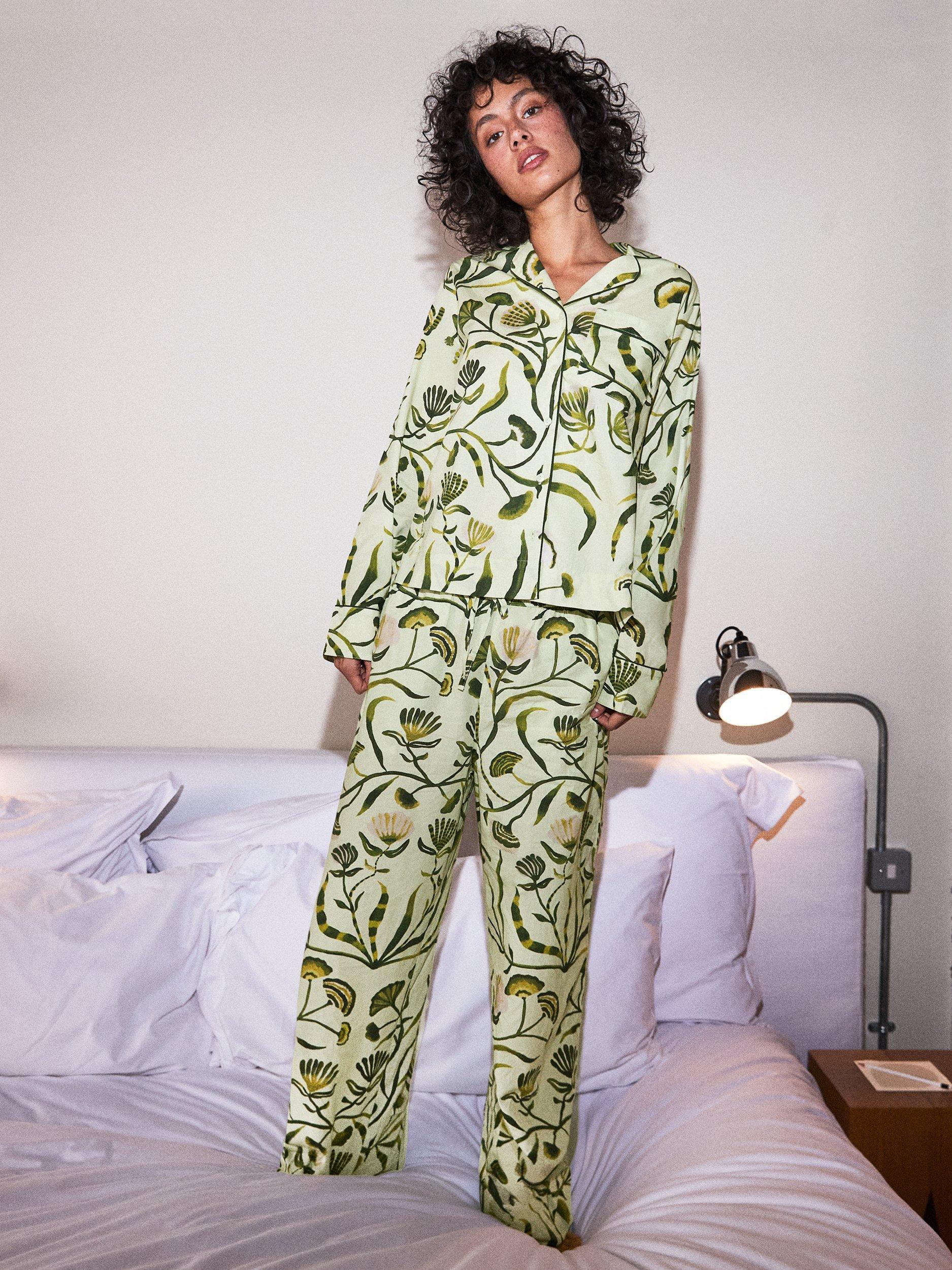 Product image 2 of 6, which shows Ro&Zo Petite Floral Pyjama Set, Green, XS Petite
