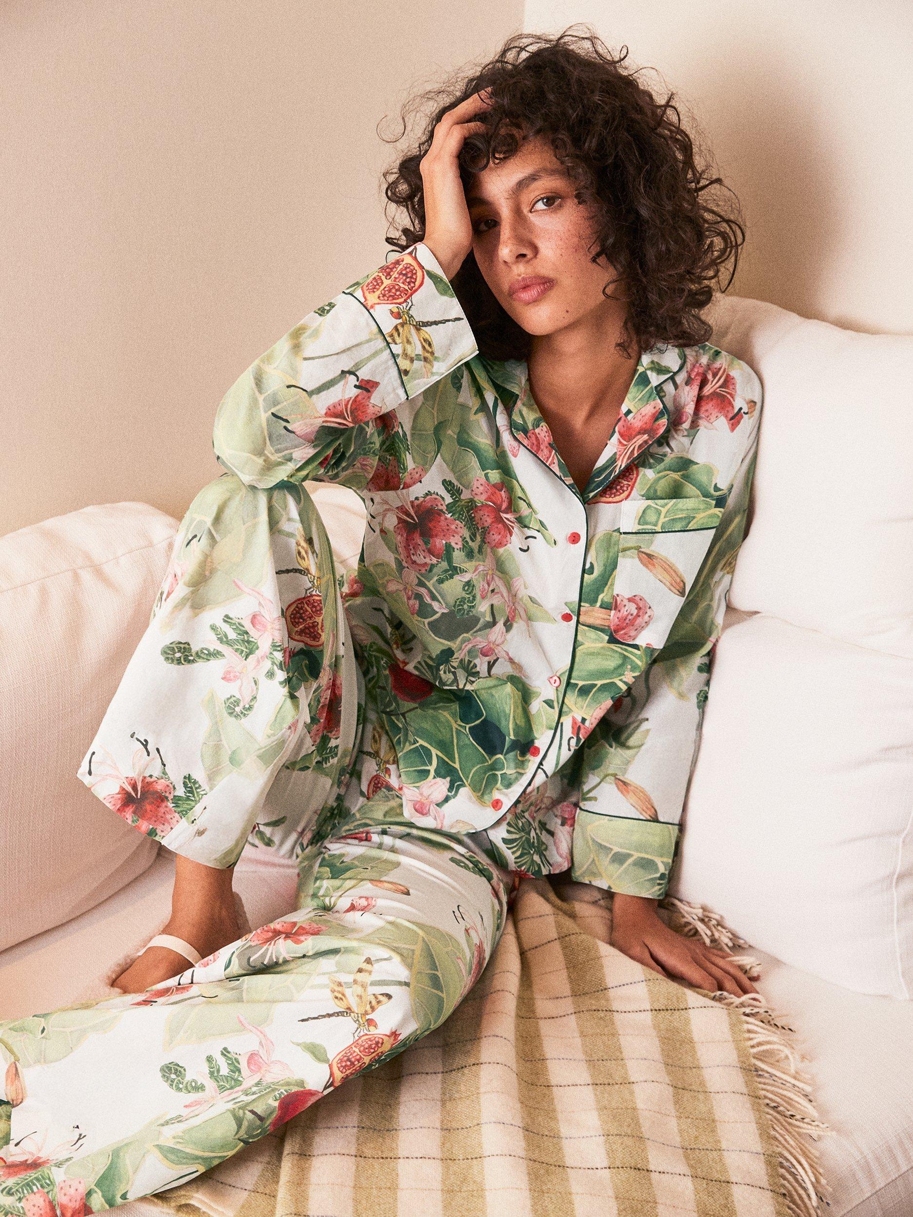 Product image 5 of 5, which shows Ro&Zo Petite Floral Pyjama Set, Green, XS Petite