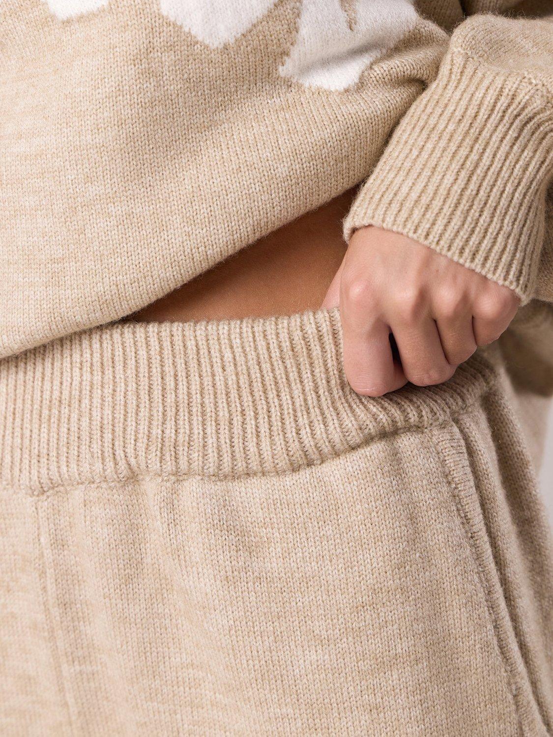 Product image 6 of 10, which shows Gym King Oversized Knitted Track Bottoms, Beige Marl, 12