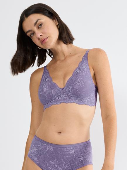 Triumph Amourette Charm N03 Non-Wired Lace Bra, Lilac