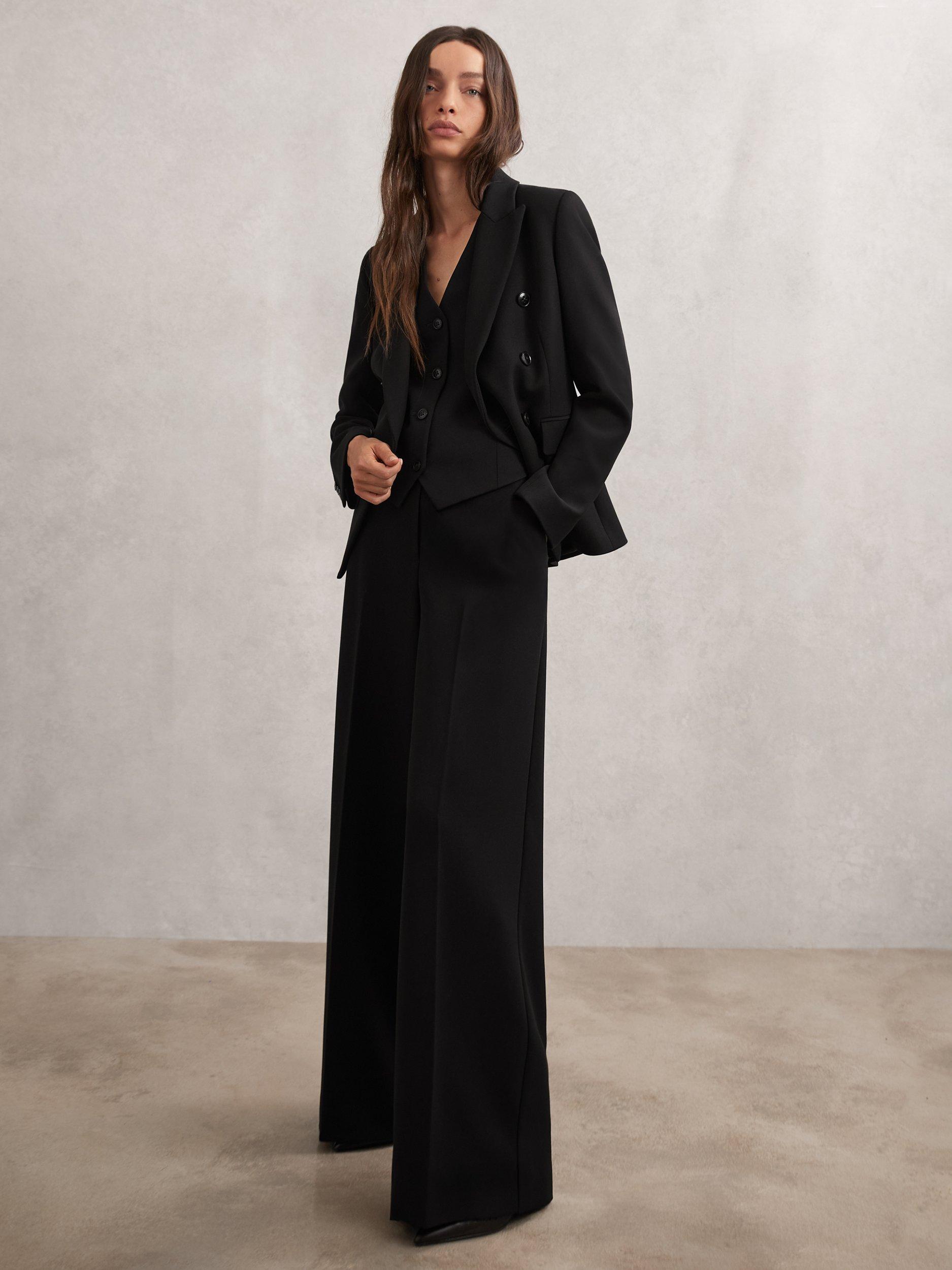 Product image 4 of 5, which shows Reiss Petite Gabi Double Breasted Suit Blazer, Black, 6Pt