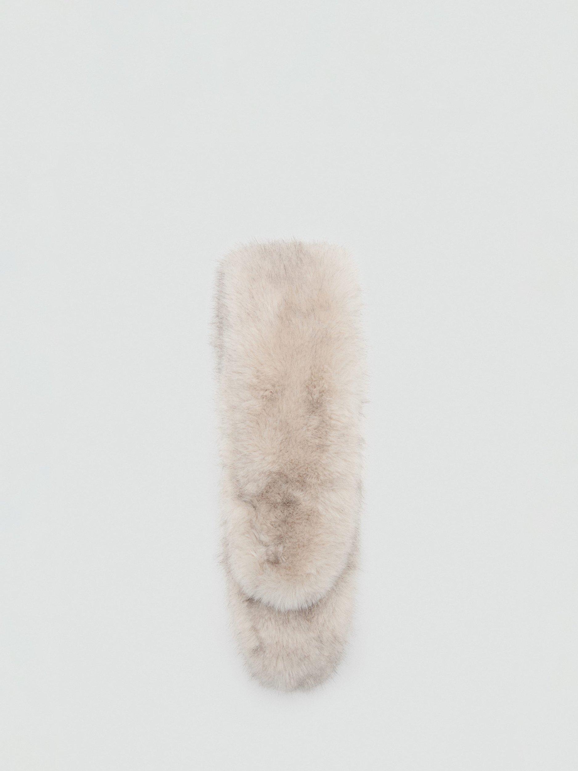 Product image 1 of 3, which shows Mango Fluffy Scarf, Light Beige, One Size