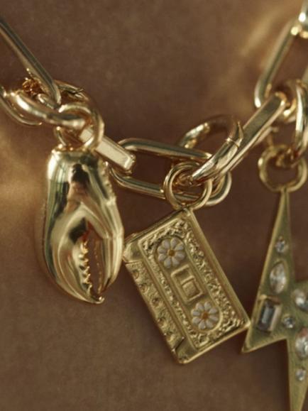 frkl. Lobster Claw Charm - view 2, Gold