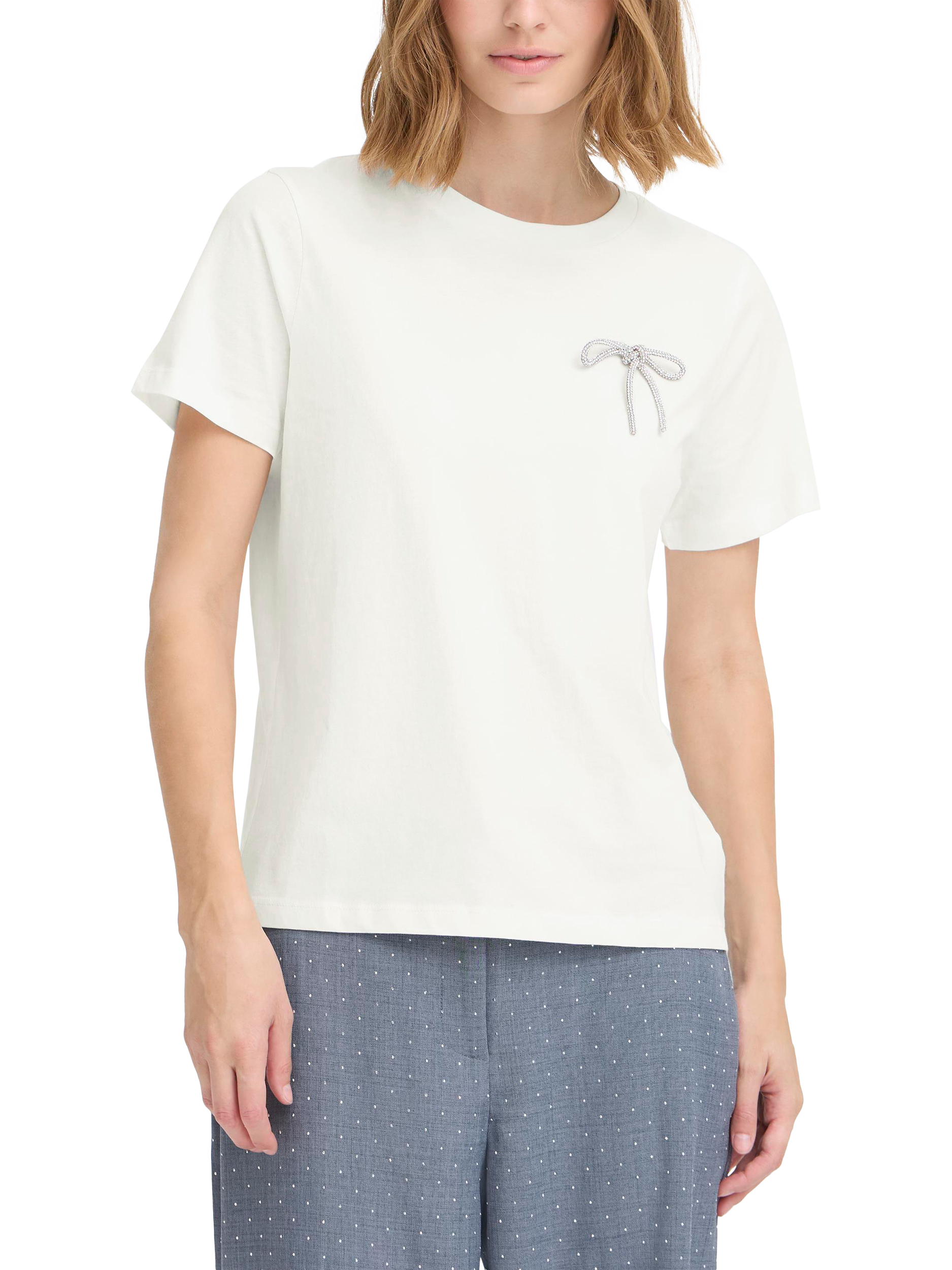 Product image 1 of 7, which shows ICHI Kamille Bow T-Shirt, Cloud Dancer, XS