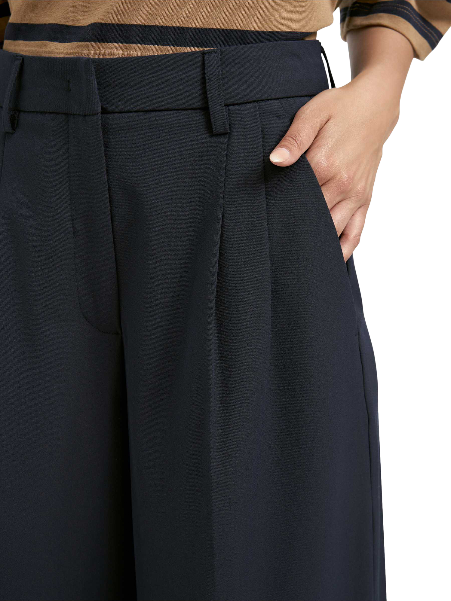 Product image 4 of 5, which shows Smith & Soul Straight Cropped Tailored Trousers, Navy, XS