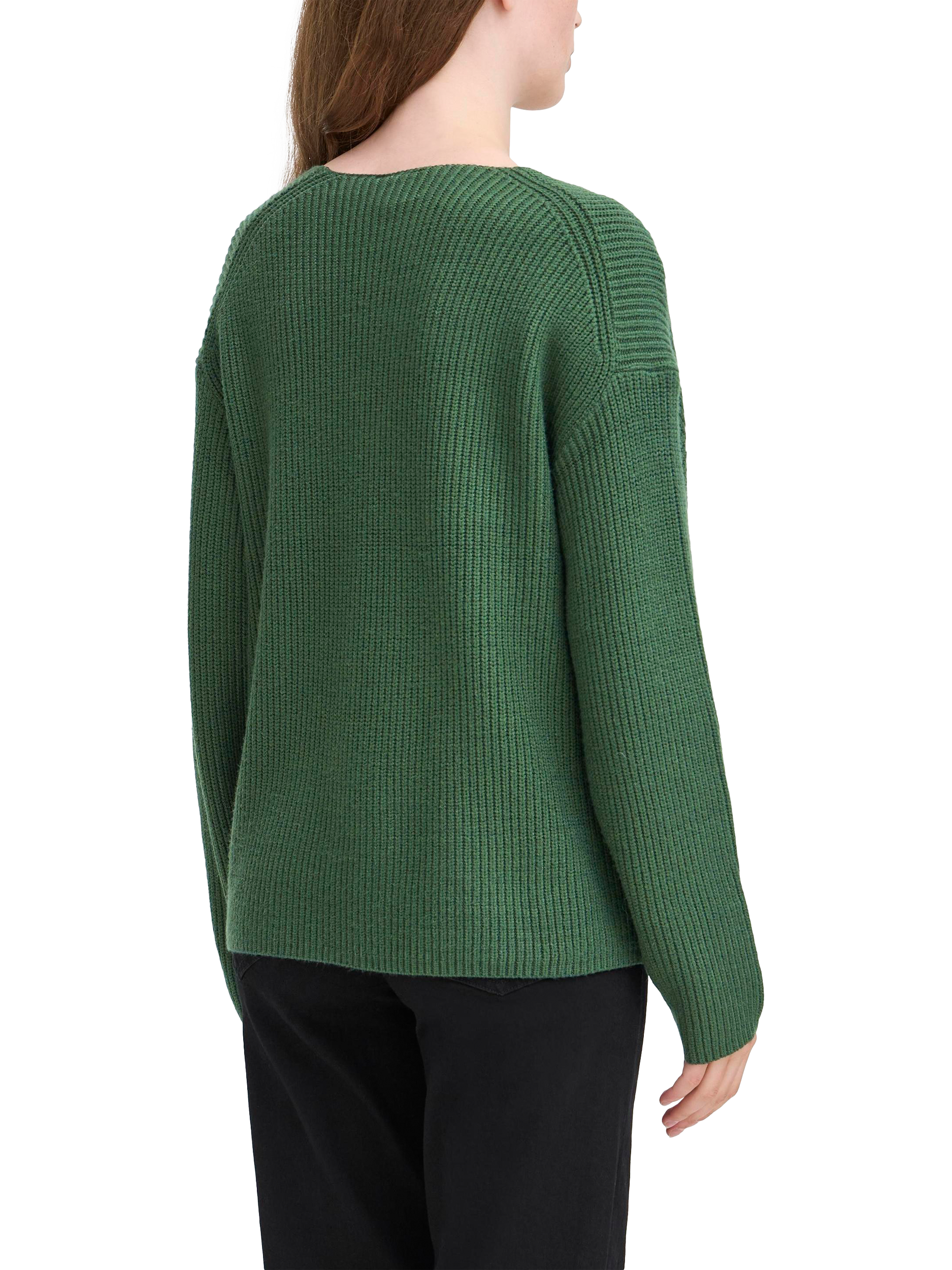 Product image 2 of 7, which shows ICHI Chana V-Neck Jumper, Pineneedle, XS