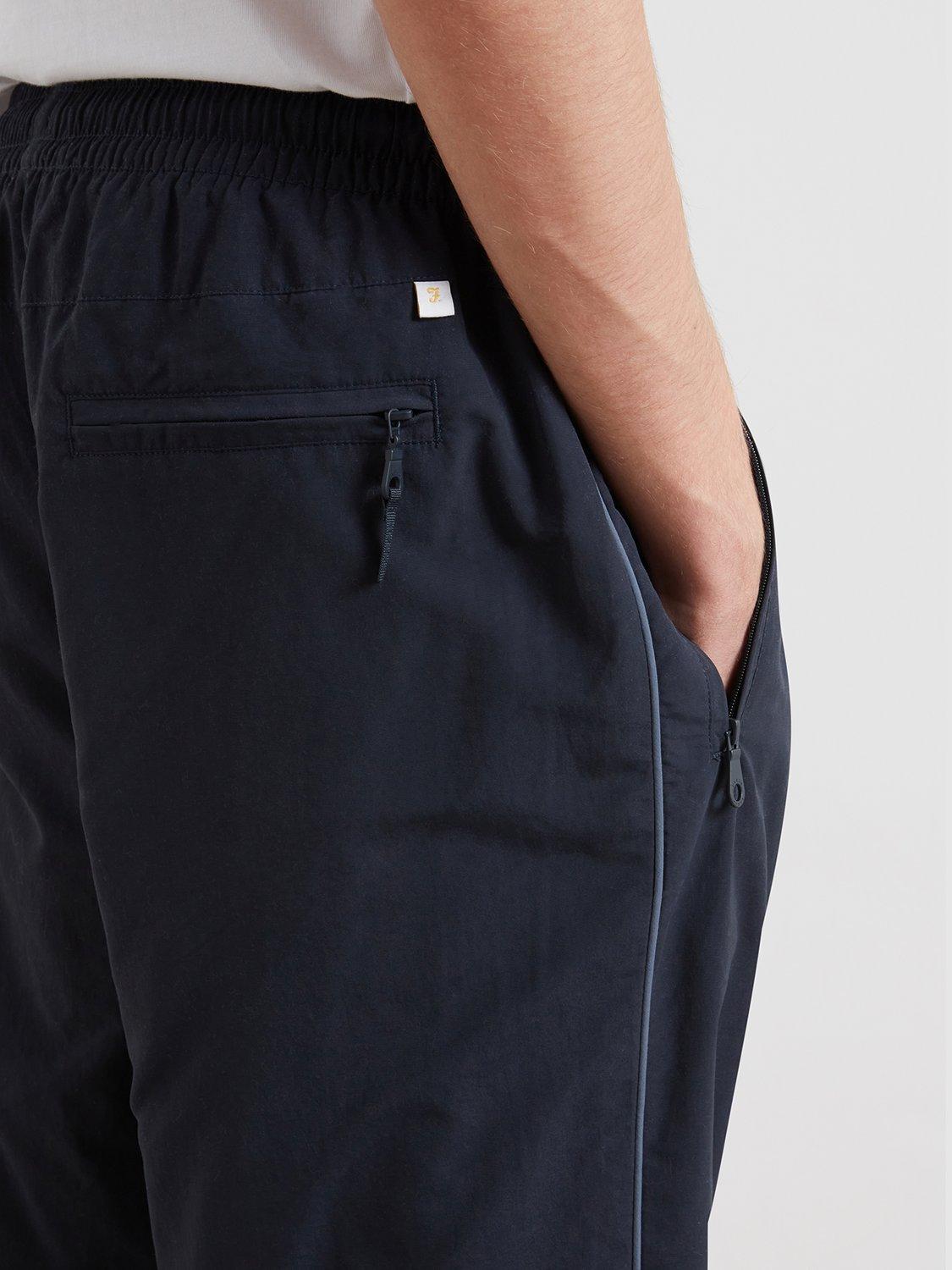 Product image 2 of 5, which shows Farah Mossley Joggers, Navy, S