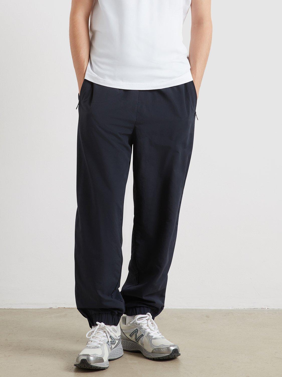 Product image 5 of 5, which shows Farah Mossley Joggers, Navy, S