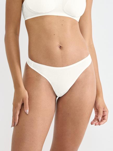 sloggi ZERO Feel Pure Thong, Silk White