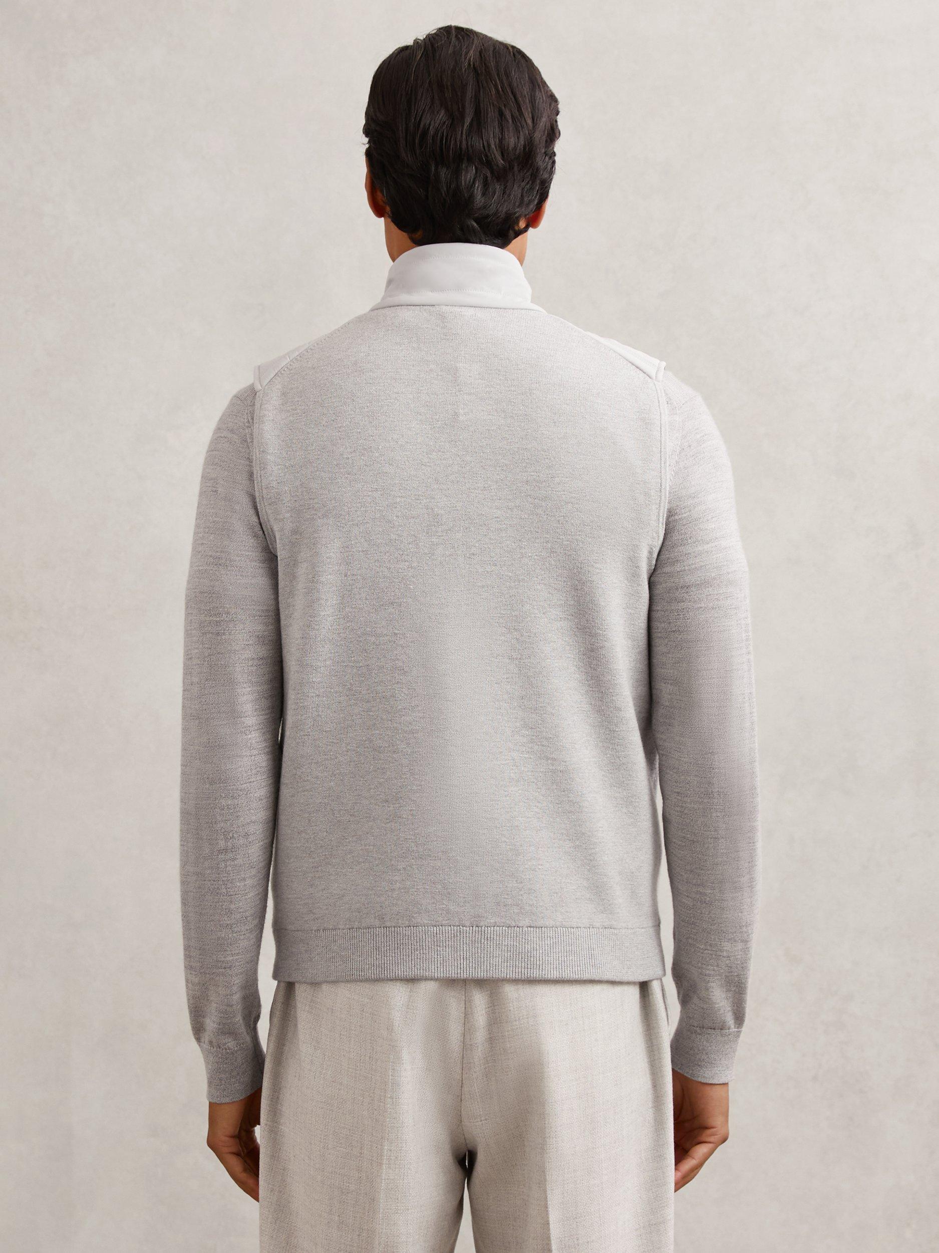 Product image 2 of 6, which shows Reiss Newford Puffer Gilet, Soft Grey, XS