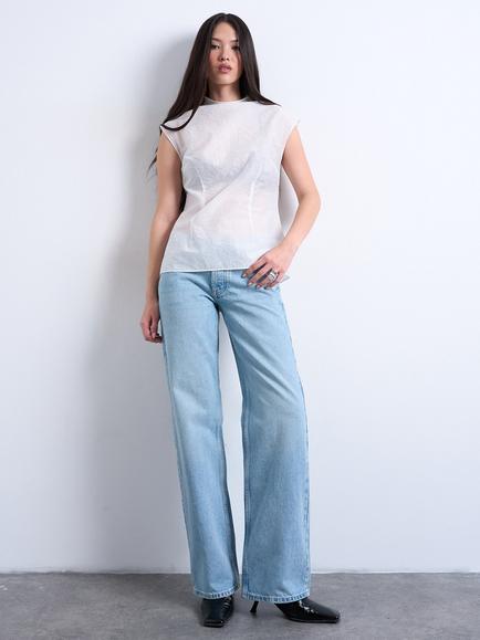 Topshop Ember Low Rise Relaxed Straight Fit Jeans, Bleach