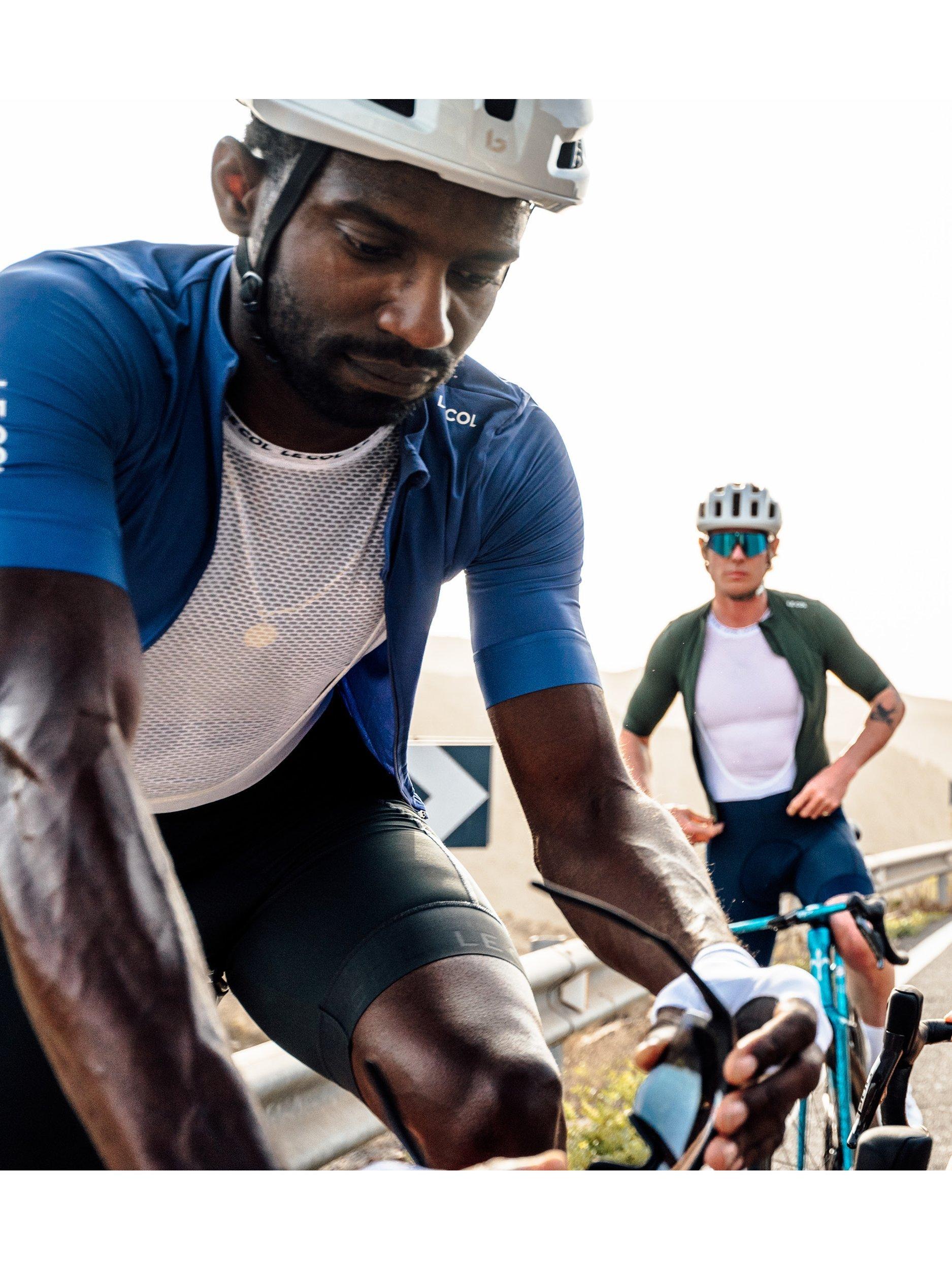 Product image 3 of 4, which shows Le Col Pro Air Sleeveless Base Layer , Le Col White, M