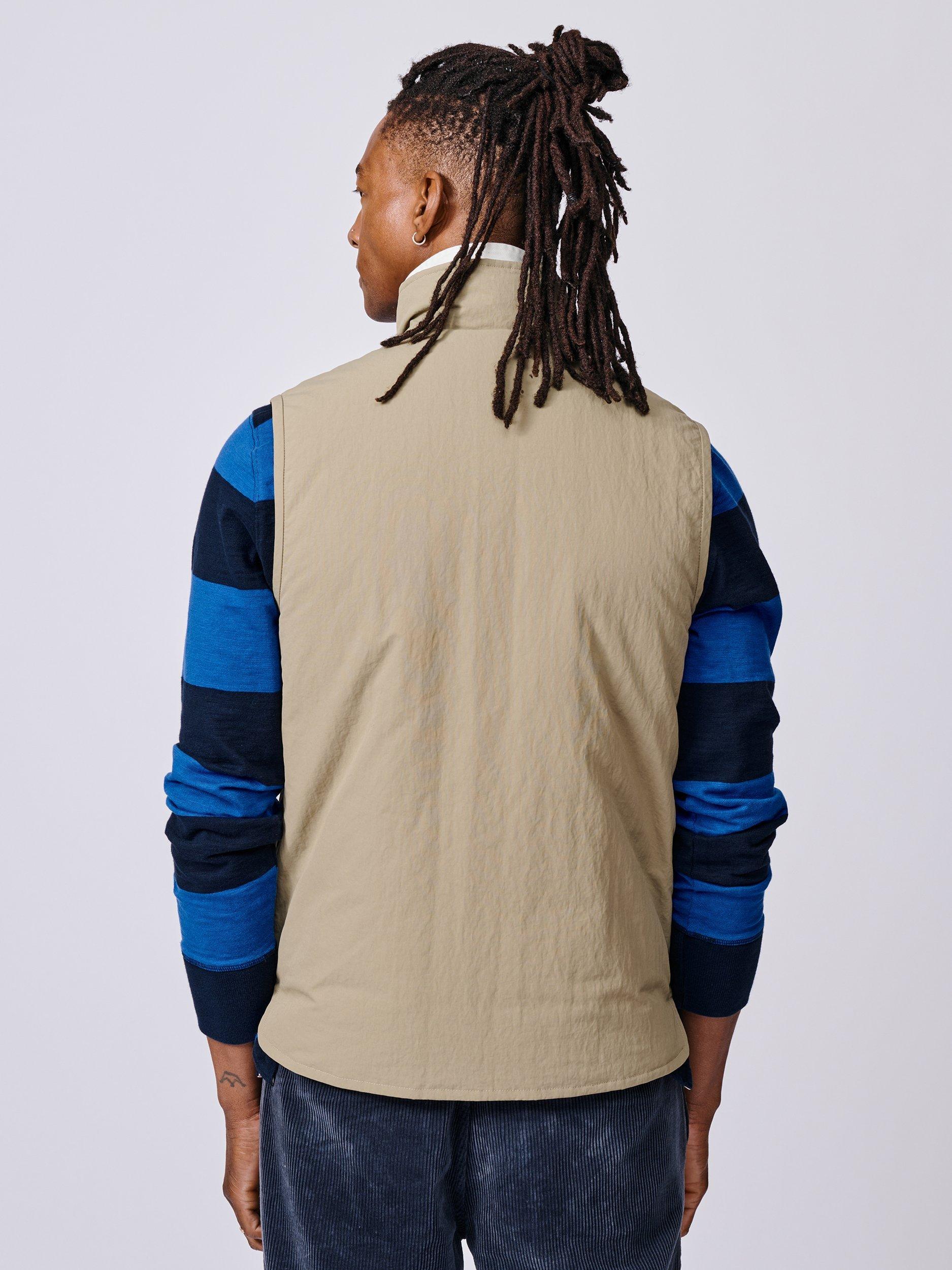Product image 2 of 8, which shows Aubin Lancaster Gilet, Light Khaki, S