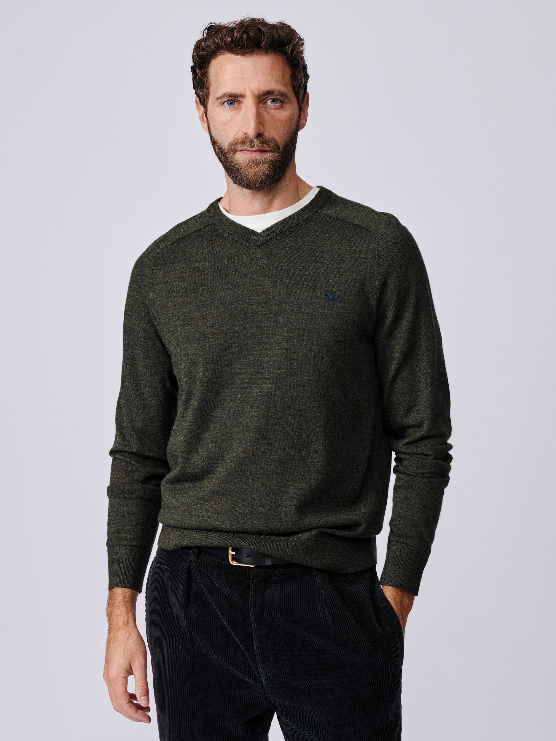 Product image 1 of 6, which shows Aubin Burnham Extra Fine Merino Wool V-Neck Jumper, Dark Khaki, S