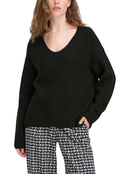 ICHI Chana V-Neck Jumper, Black