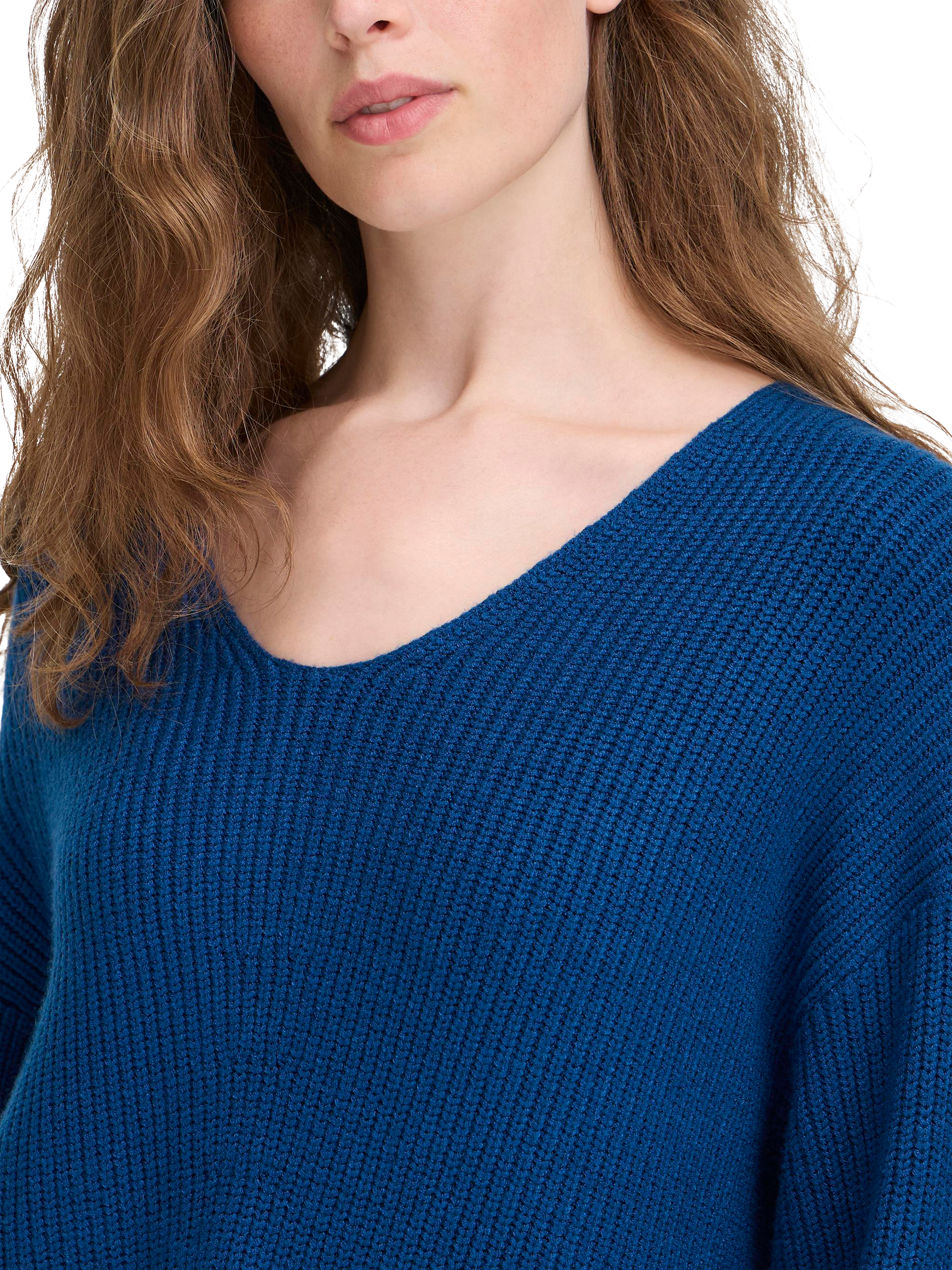 Product image 4 of 6, which shows ICHI Chana V-Neck Jumper, Navy Peony, XS