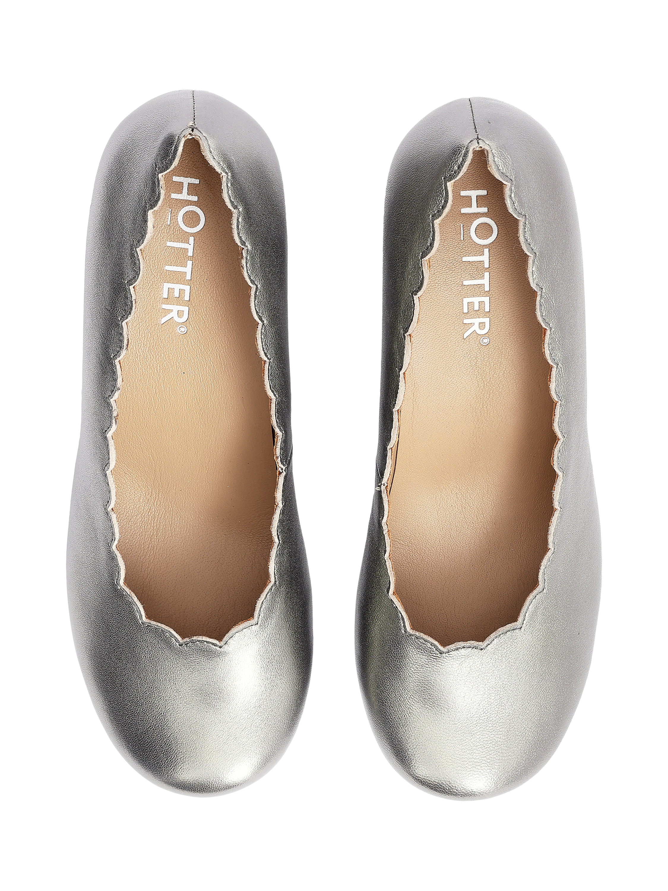 Product image 3 of 4, which shows Hotter Jive Leather Scallop Edge Heeled Courts, Pewter, 3S