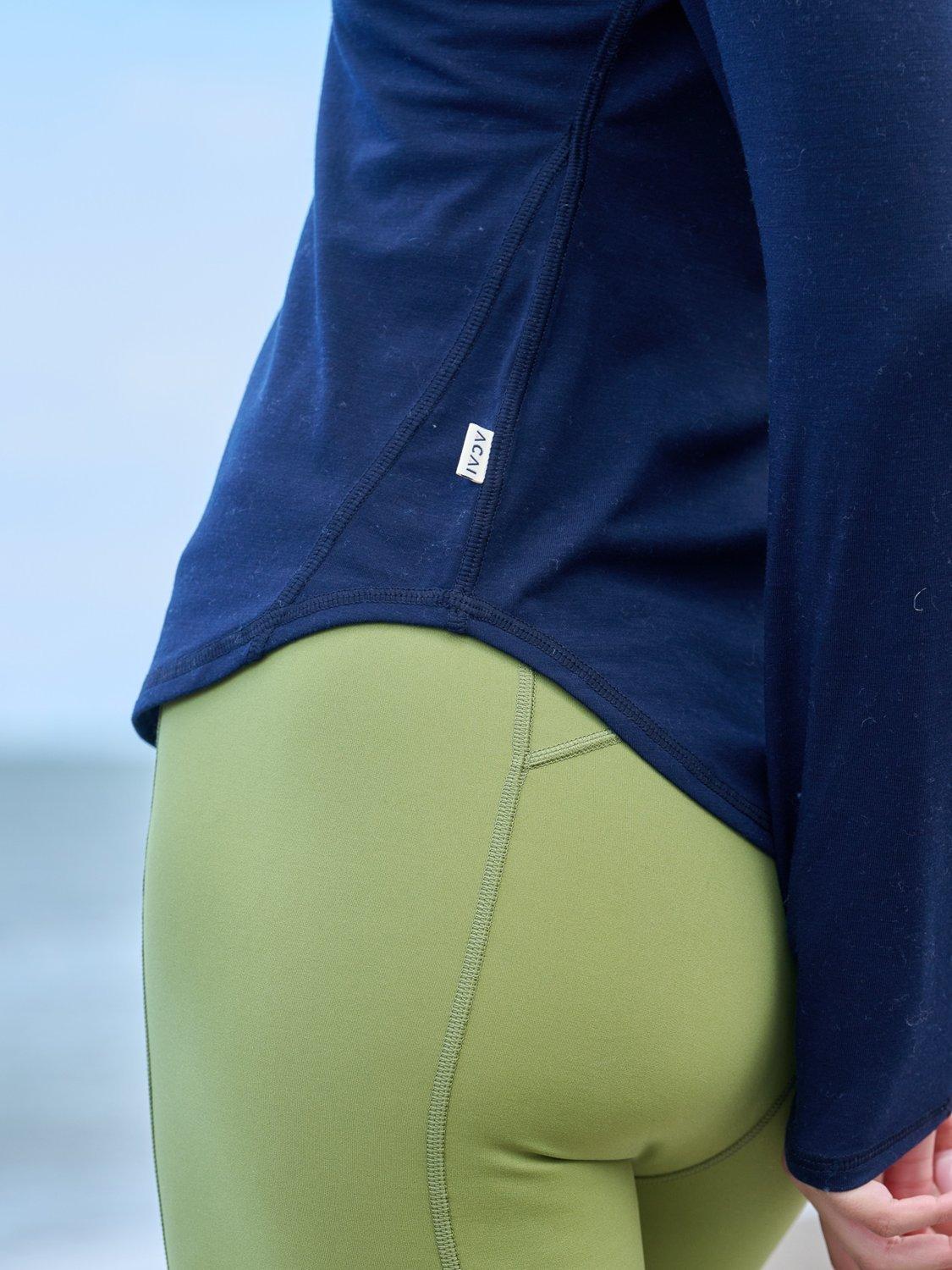 Product image 5 of 5, which shows ACAI Essence Long Sleeve Baselayer, Deep Navy, 6