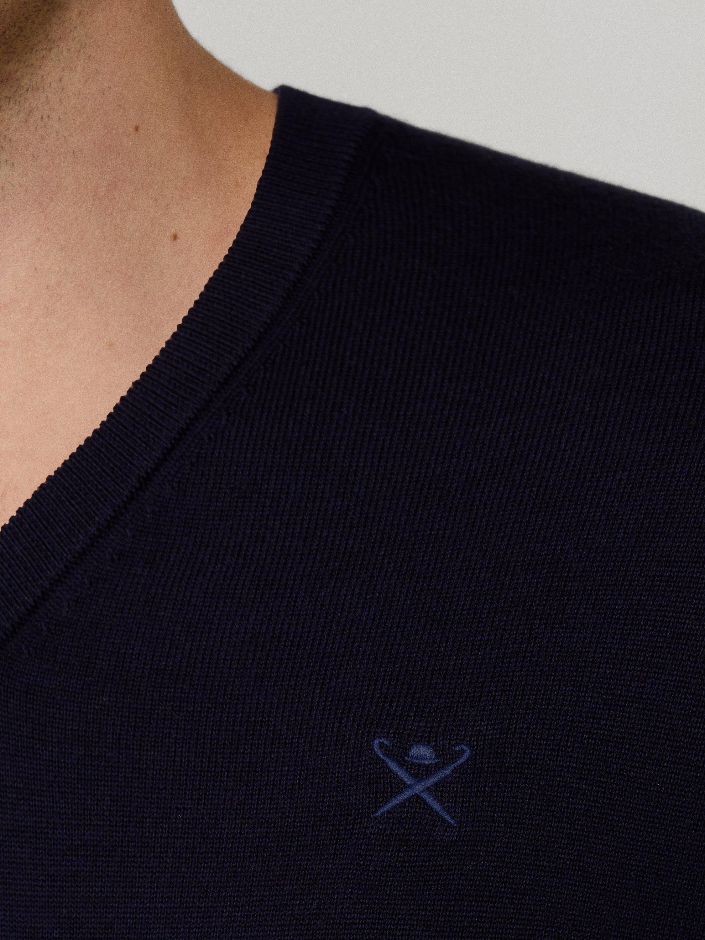 Product image 6 of 8, which shows Hackett London Cotton with Silk V-Neck Jumper, Old Navy, XS